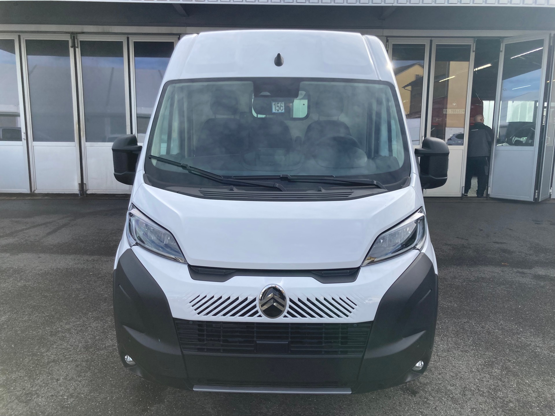CITROEN Jumper 35 2.2 BlueHDi 140 L2H2-image-1