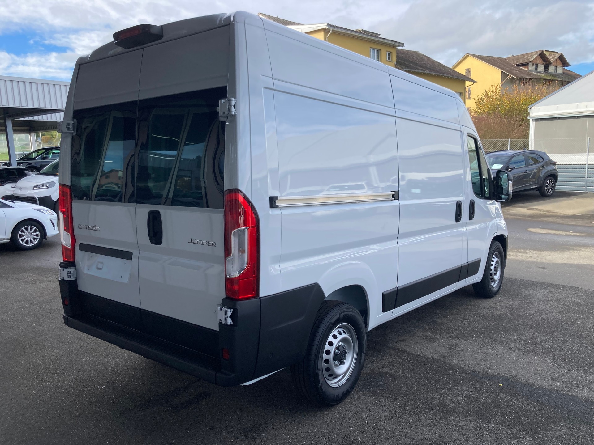 CITROEN Jumper 35 2.2 BlueHDi 140 L2H2-image-4