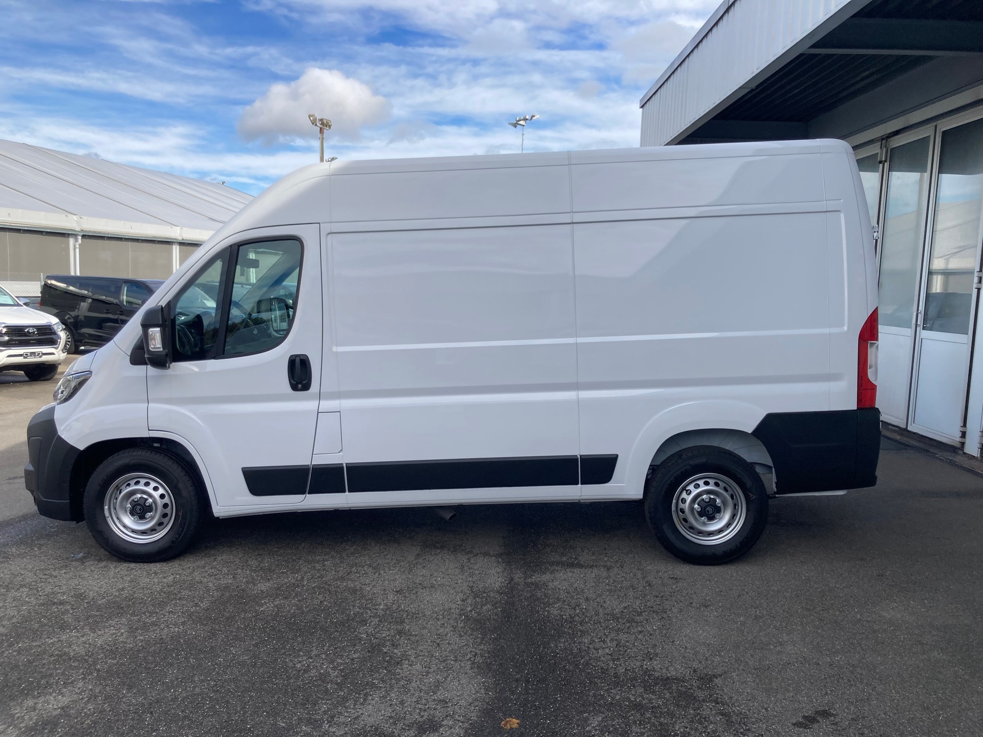 CITROEN Jumper 35 2.2 BlueHDi 140 L2H2-image-6