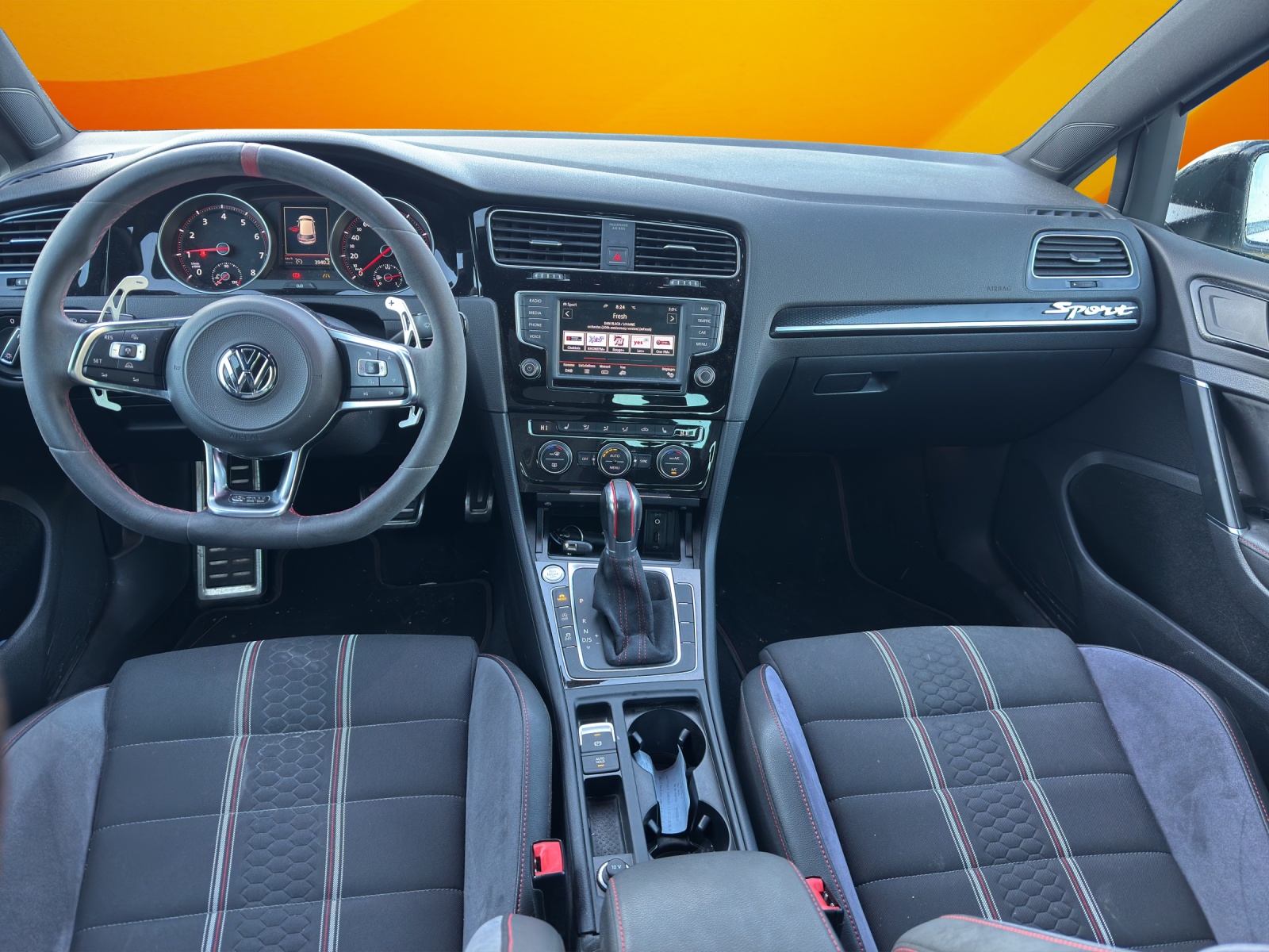 VW Golf 2.0 TSI GTI Clubsport DSG-image-8