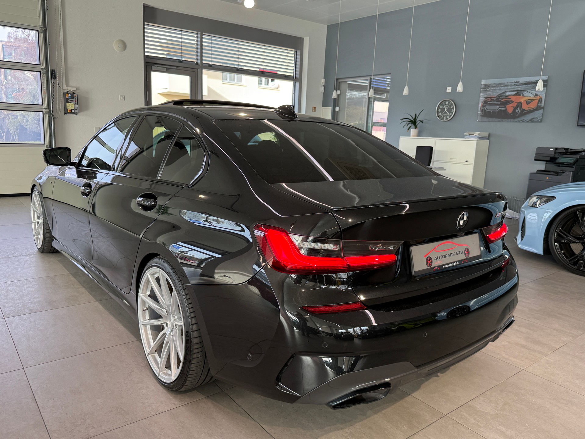 BMW M340i xDrive Steptronic-image-7