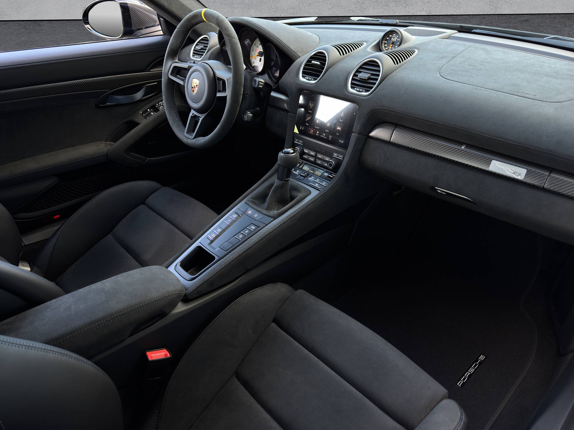 PORSCHE Cayman 718 GT4 RS-image-7