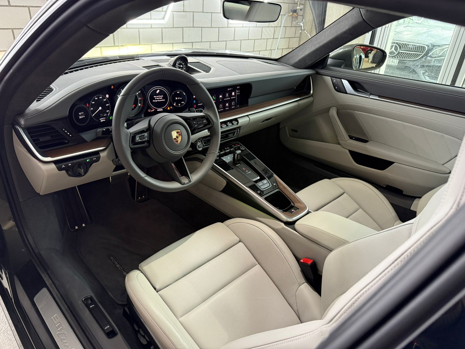 PORSCHE 911 Turbo S PDK-image-6