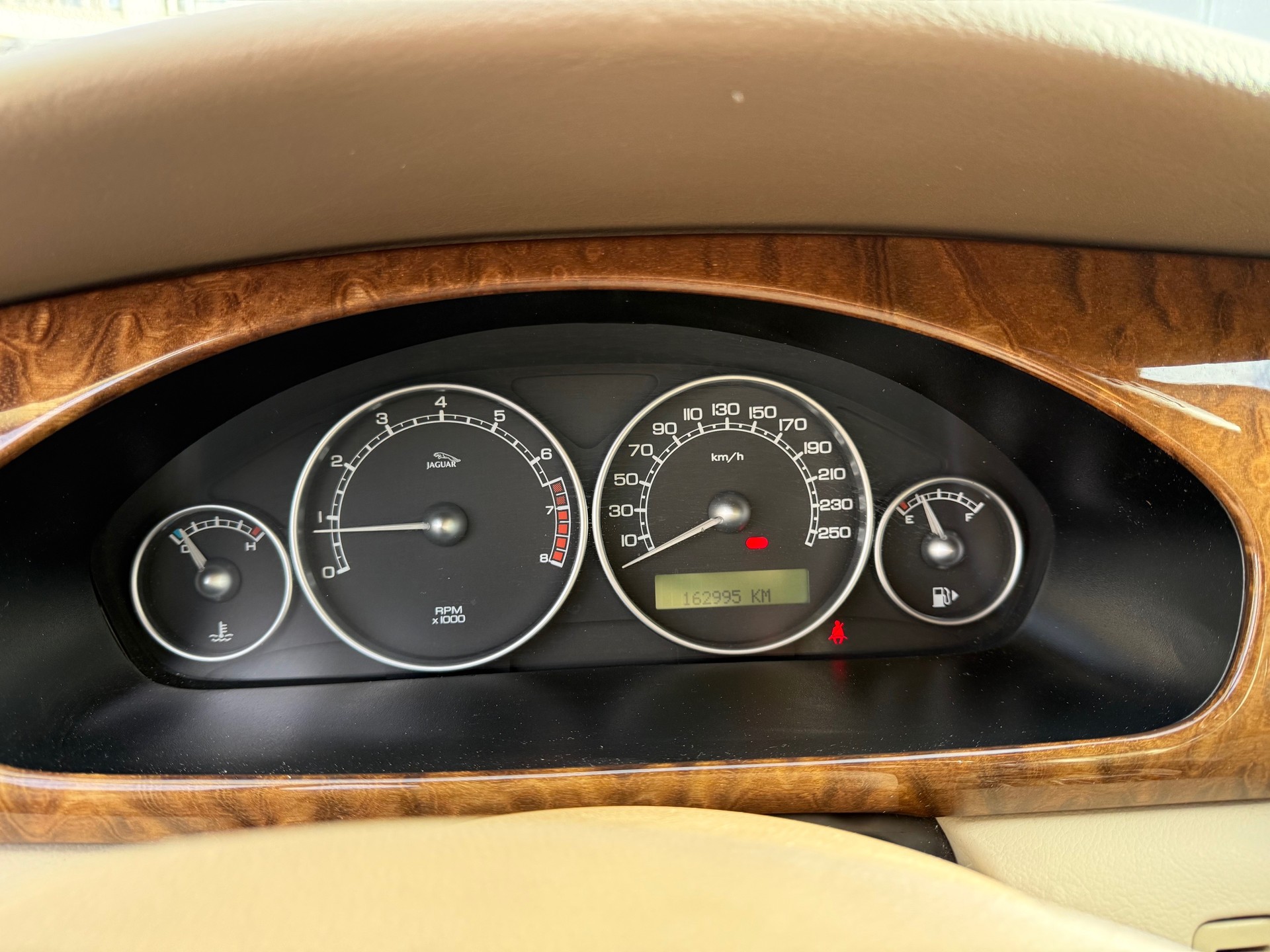 JAGUAR X-Type 3.0 V6 Traction4 Executive Limited-image-12