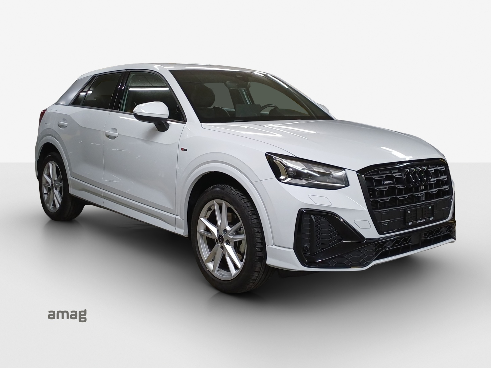 AUDI Q2 40 TFSI S line quattro S-tronic-image-5