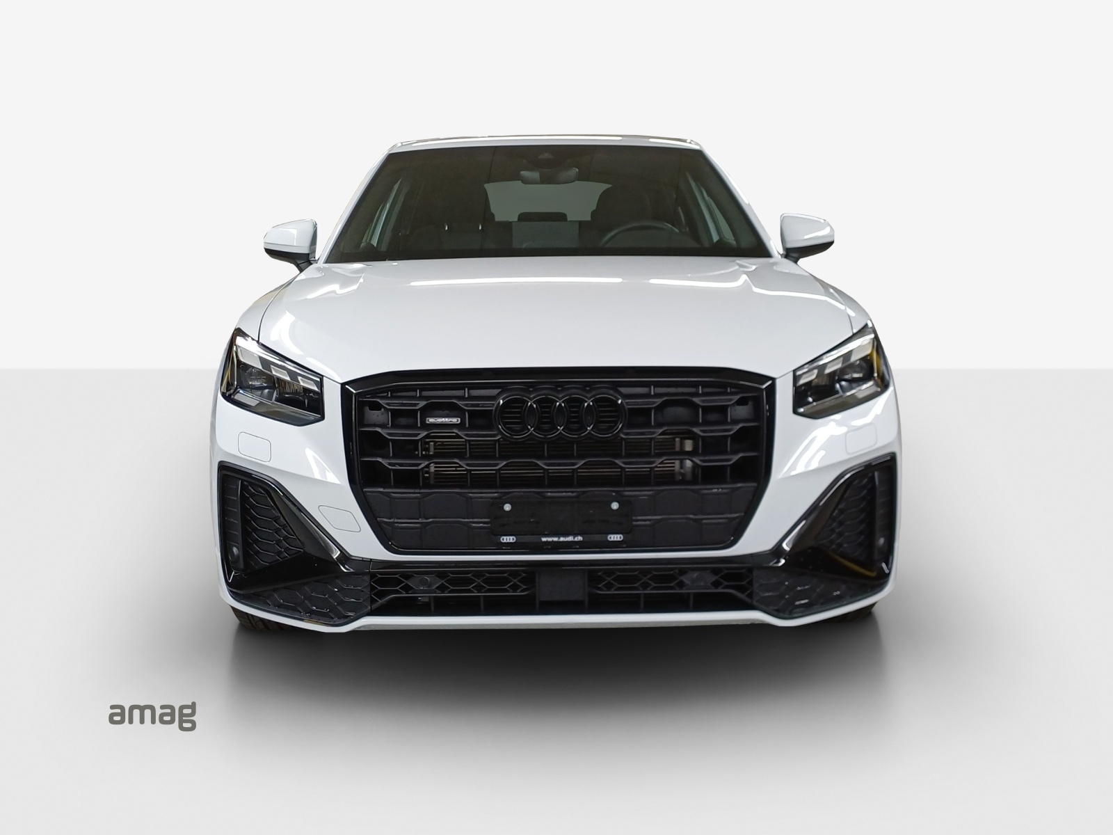 AUDI Q2 40 TFSI S line quattro S-tronic-image-6