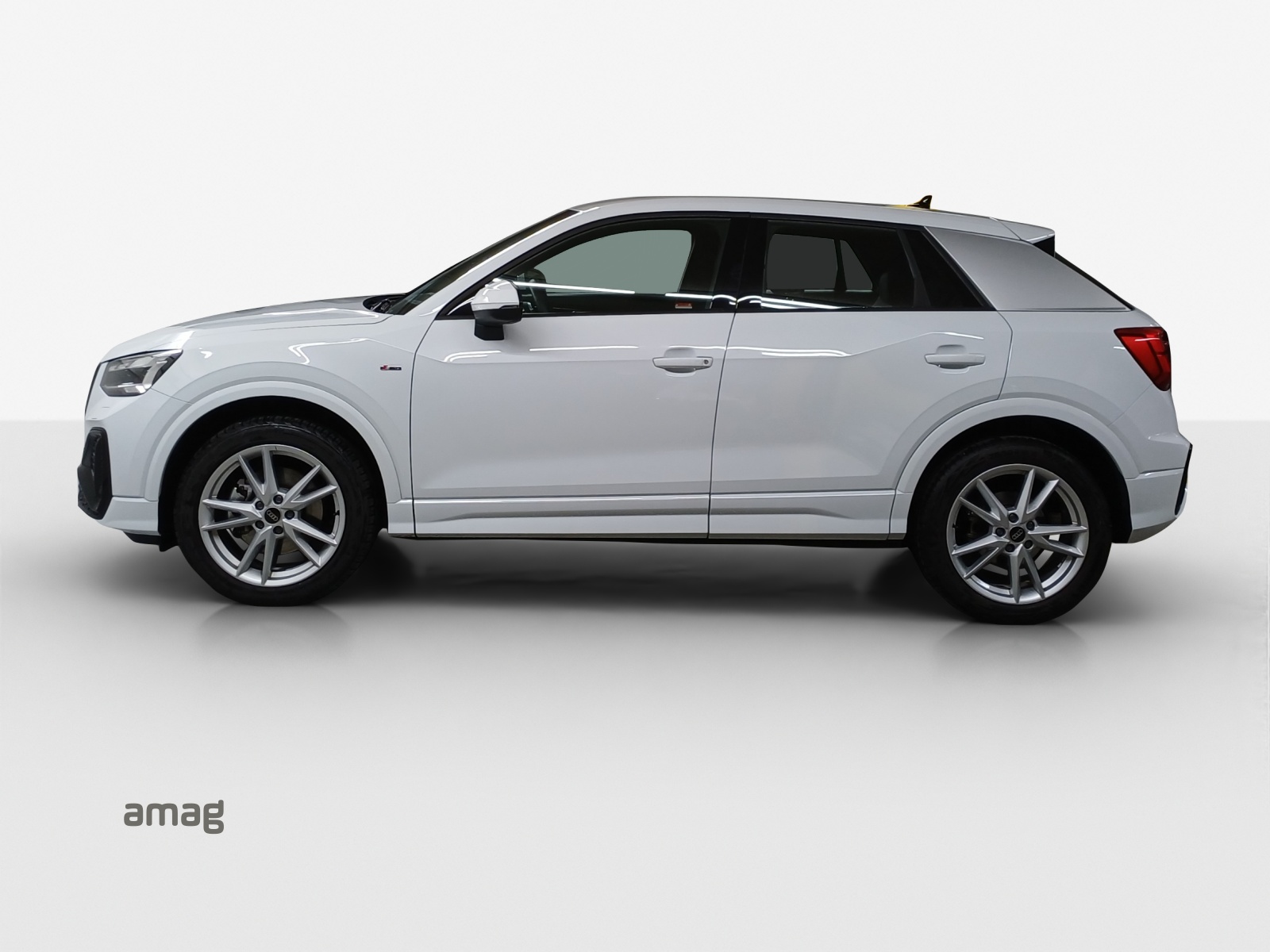 AUDI Q2 40 TFSI S line quattro S-tronic-image-1