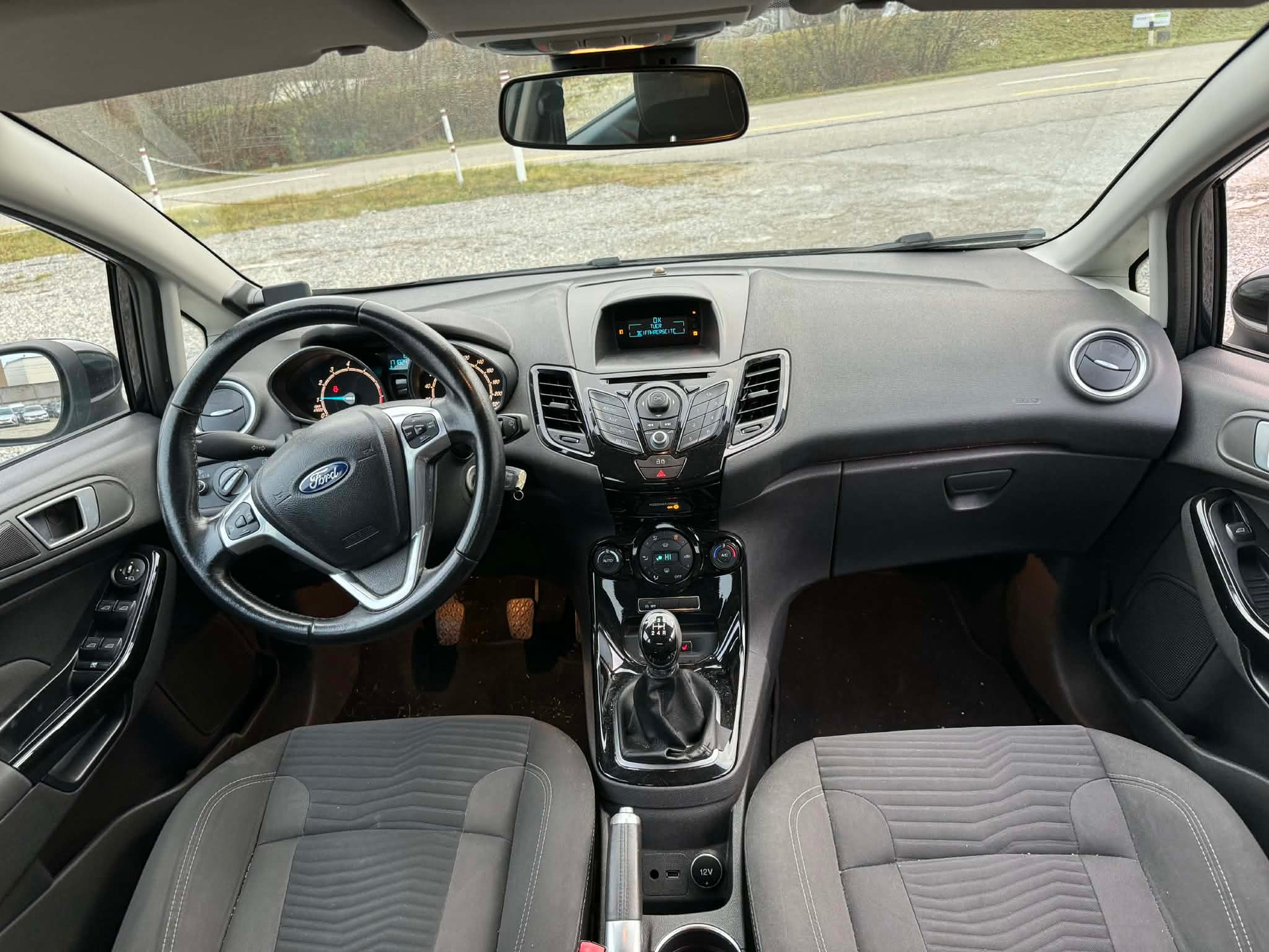 FORD Fiesta 1.0 SCTi Titanium-image-2