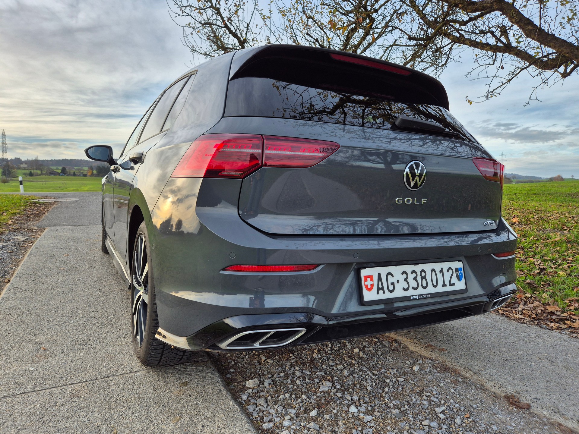 VW Golf 1.5 eTSI mHEV ACT R-Line DSG-image-1