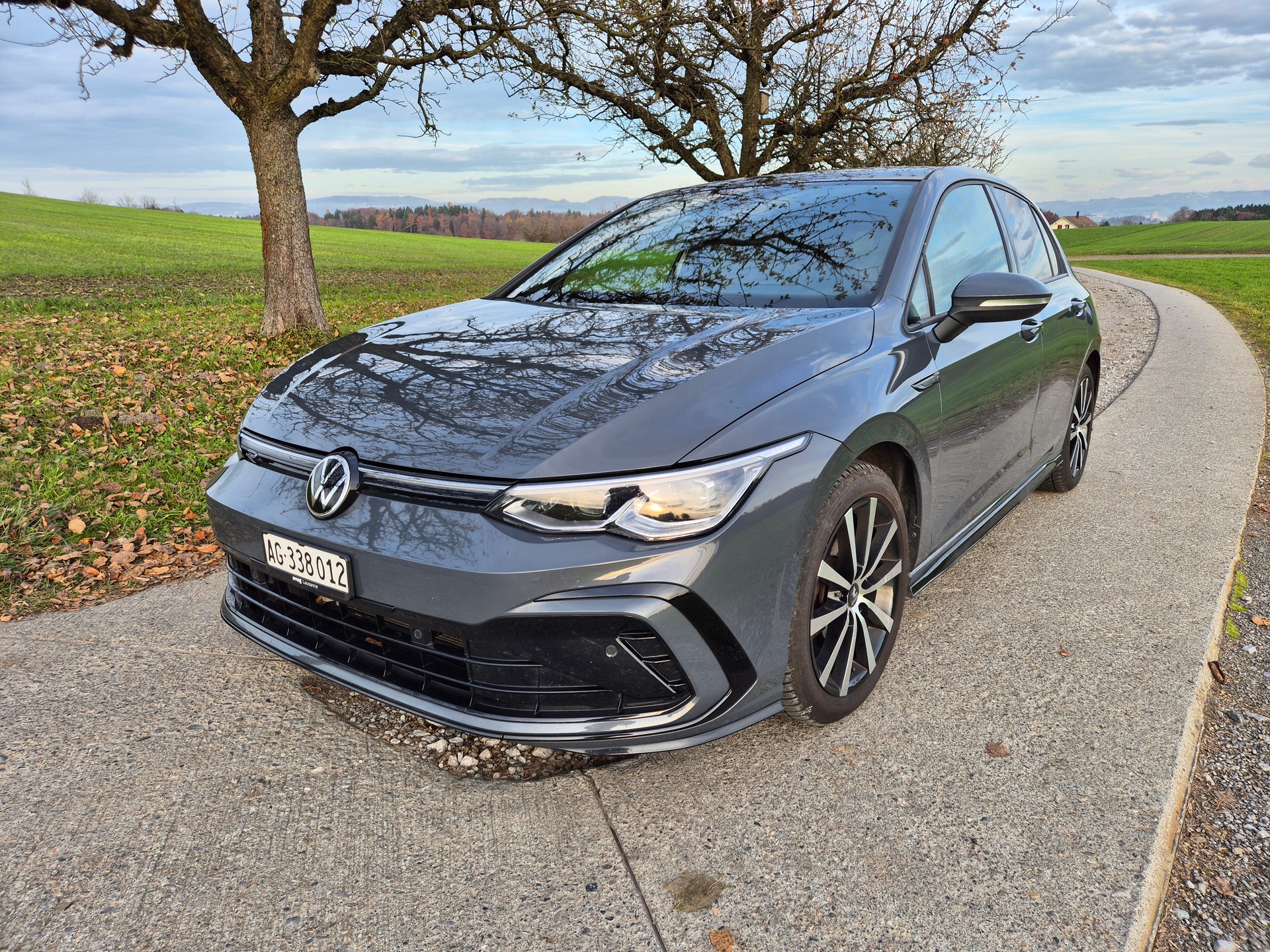 VW Golf 1.5 eTSI mHEV ACT R-Line DSG-image-0