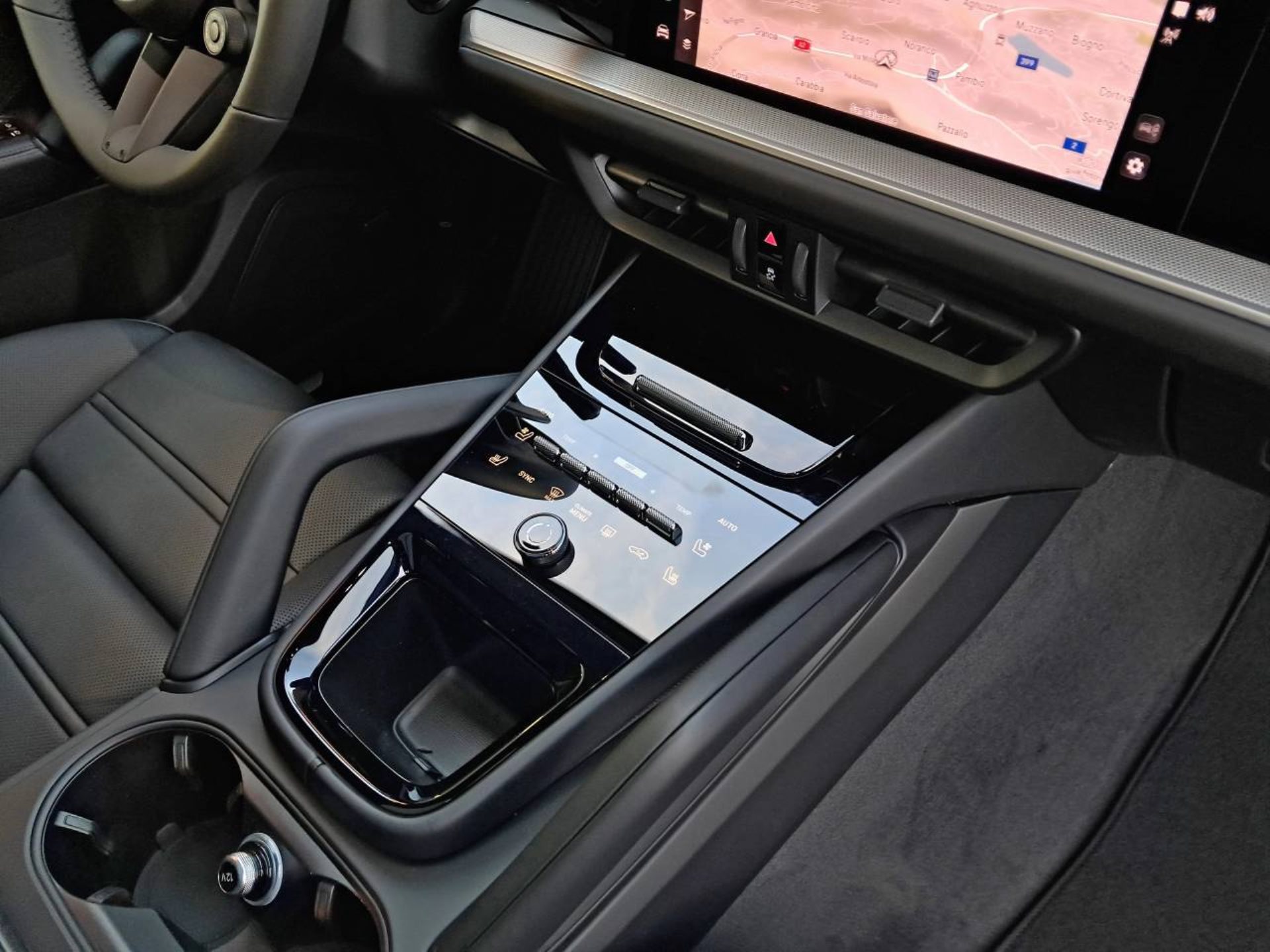 PORSCHE Cayenne S-image-19