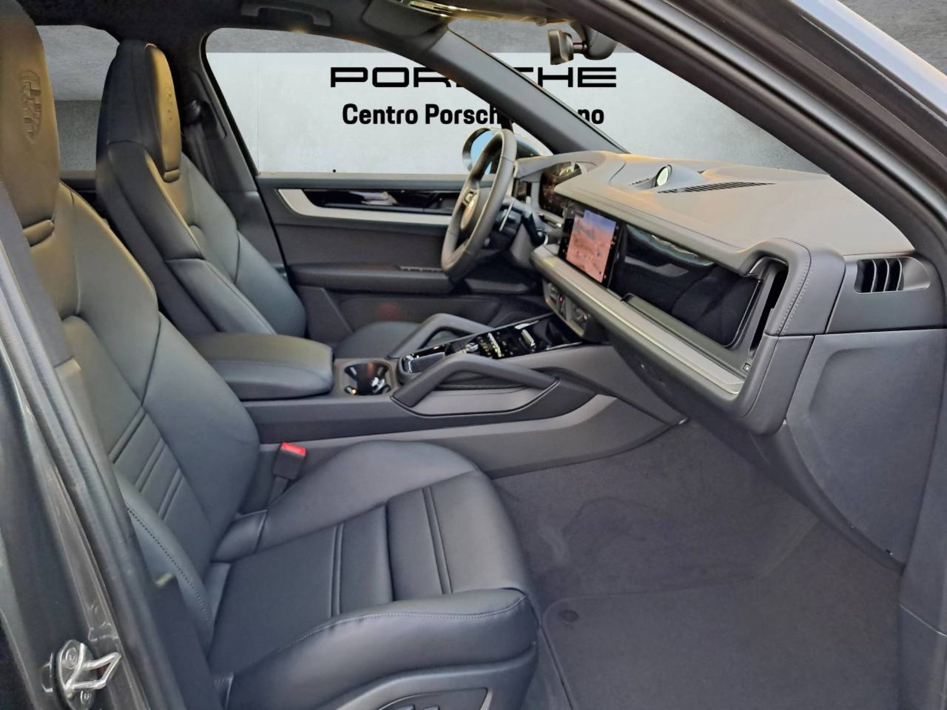 PORSCHE Cayenne S-image-13