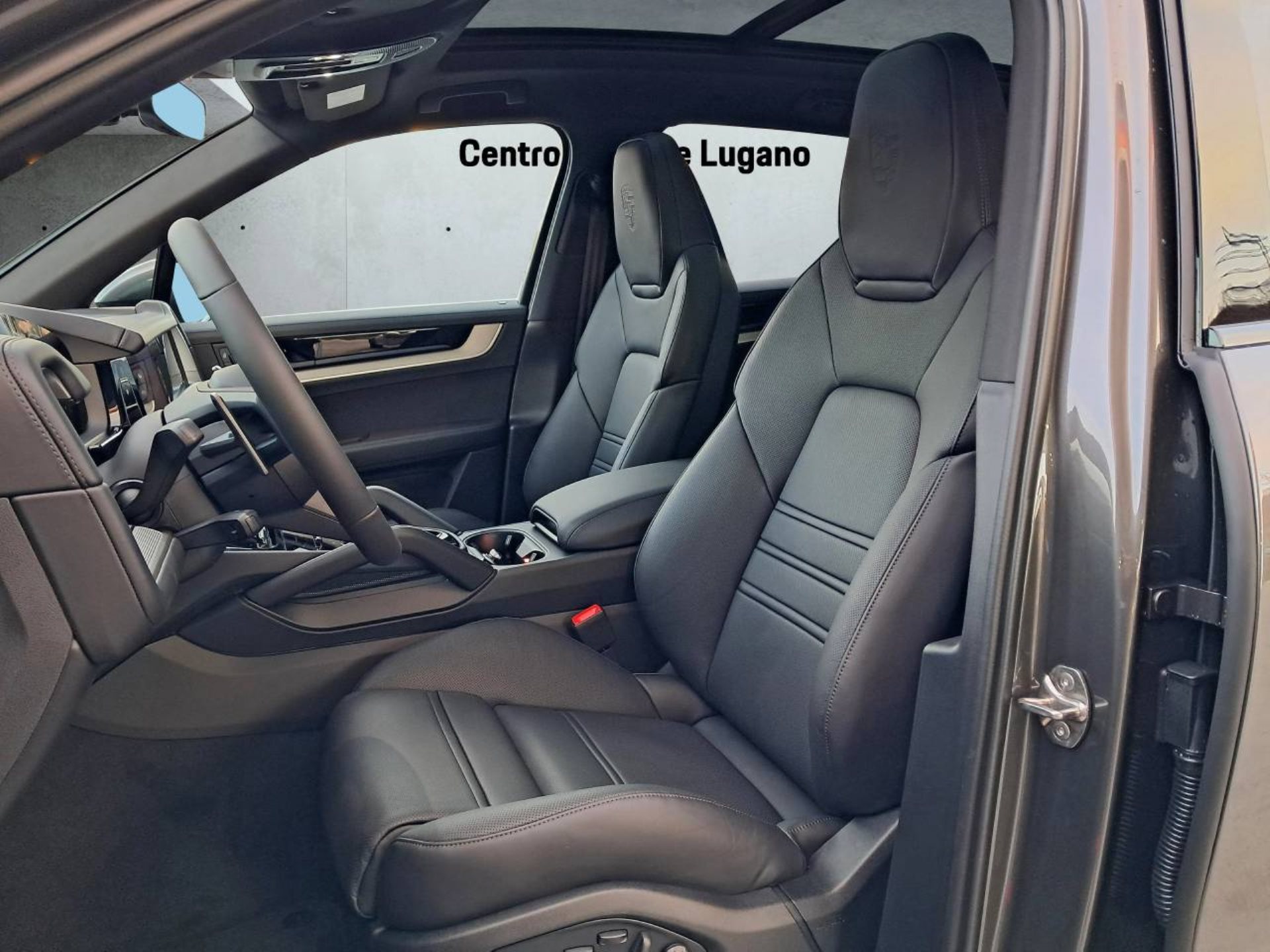 PORSCHE Cayenne S-image-4