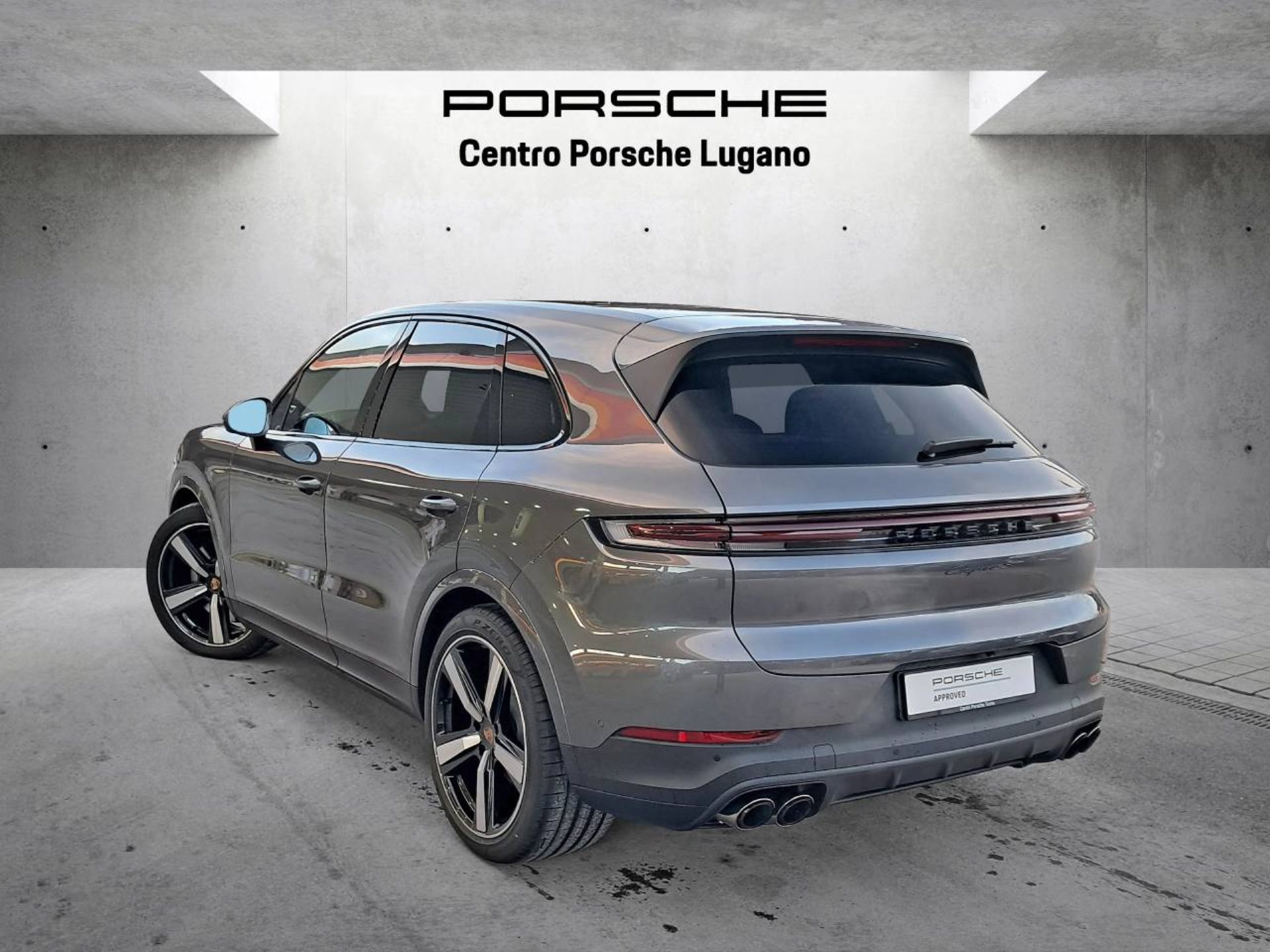 PORSCHE Cayenne S-image-2