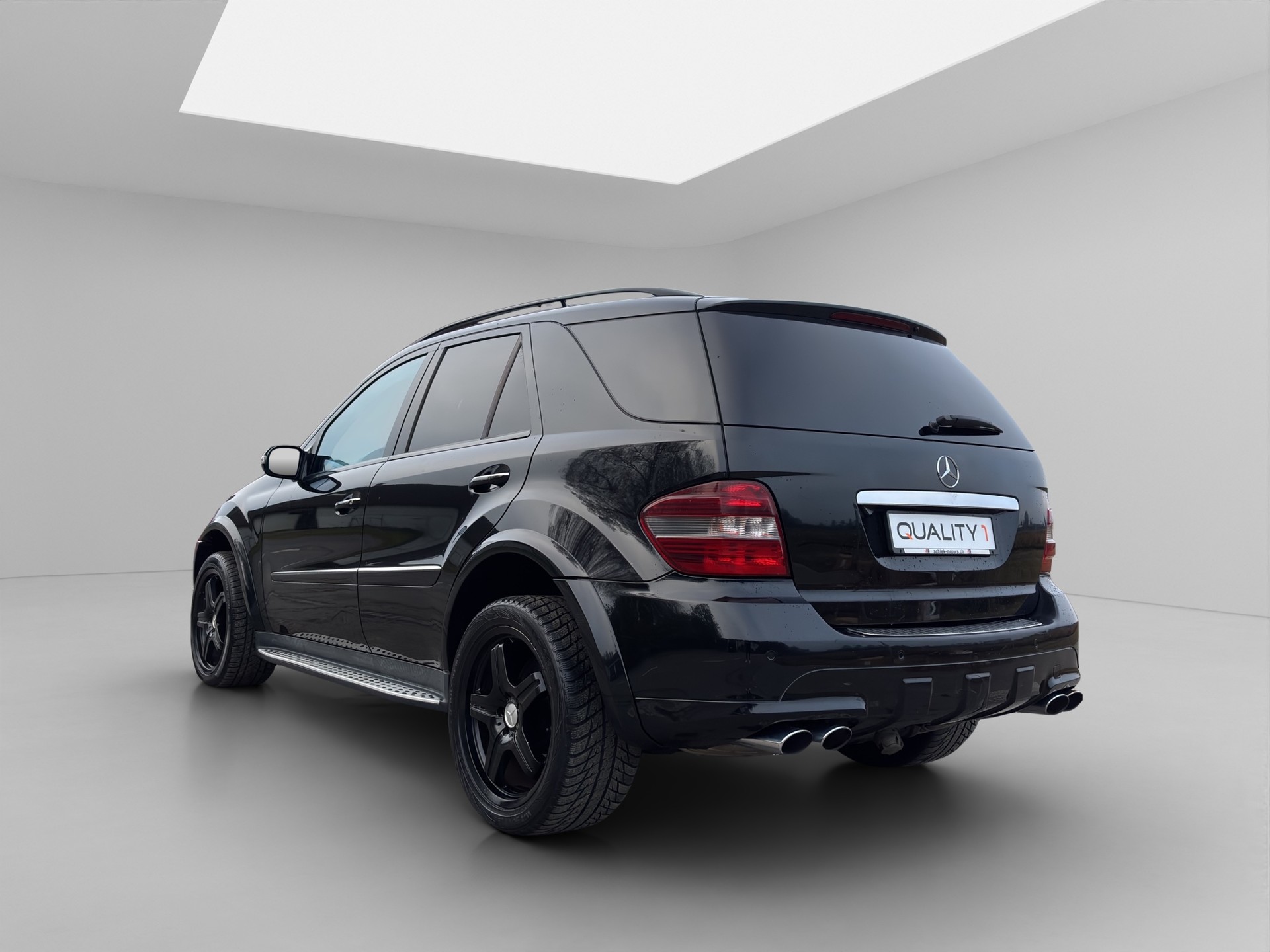 MERCEDES-BENZ ML 63 AMG 4Matic 7G-Tronic-image-2