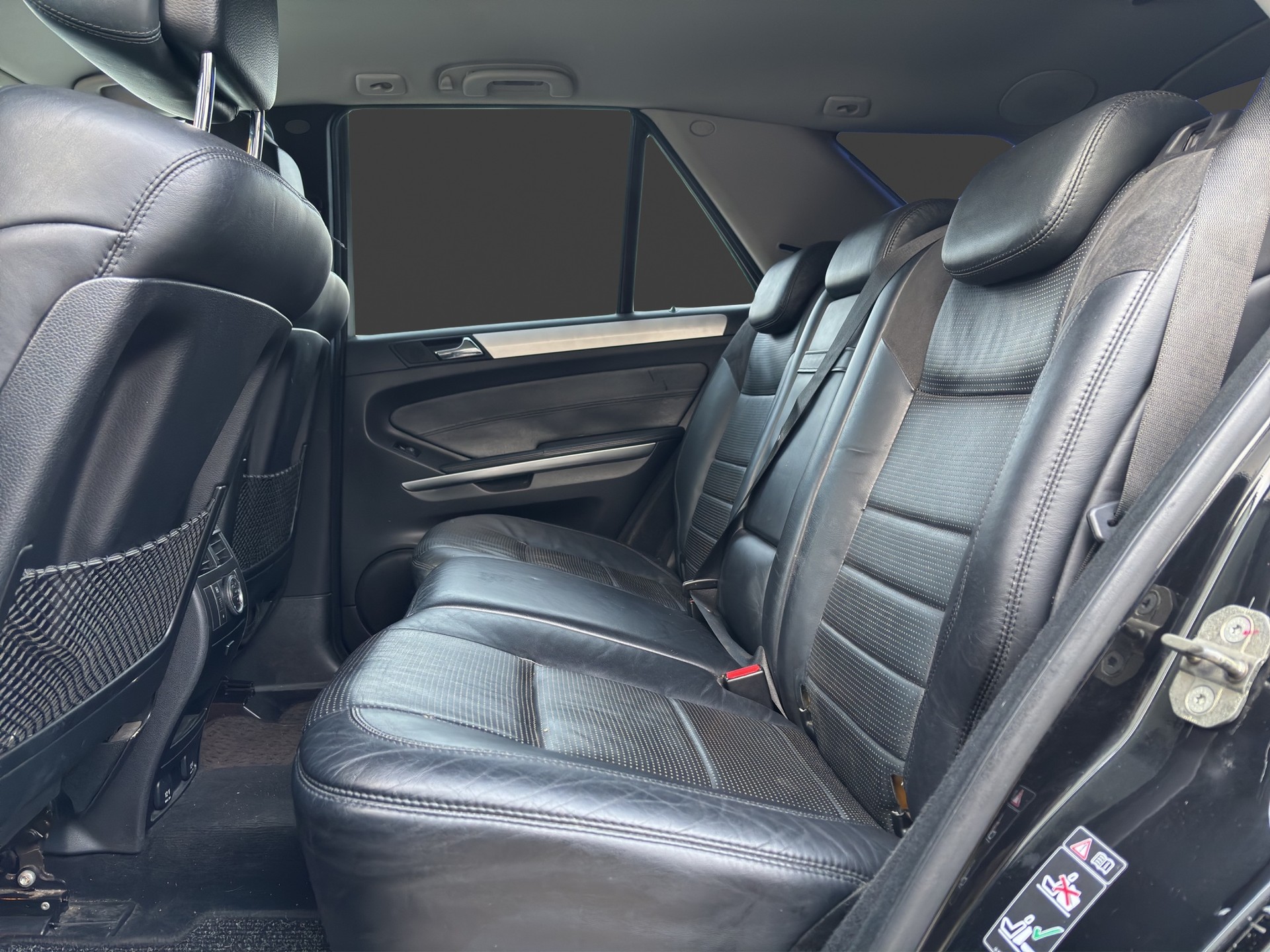 MERCEDES-BENZ ML 63 AMG 4Matic 7G-Tronic-image-14