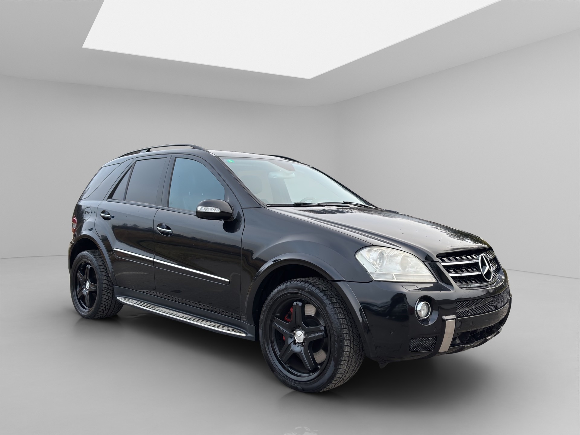 MERCEDES-BENZ ML 63 AMG 4Matic 7G-Tronic-image-6