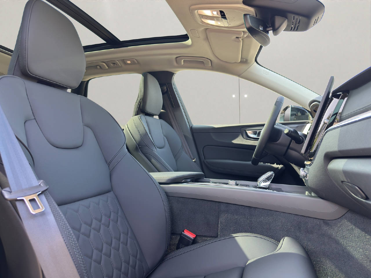 VOLVO XC60 2.0 T8 TE Ultra Dark eAWD-image-14