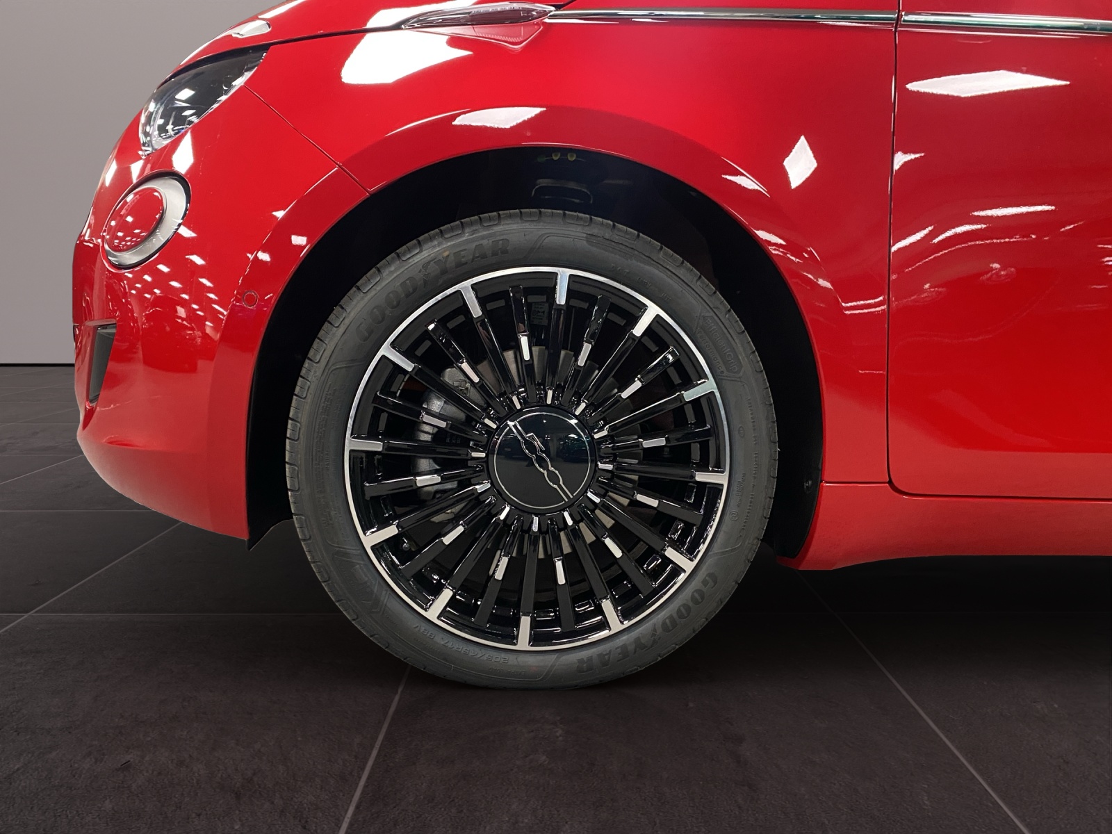 FIAT 500e 3+1 La Prima-image-9