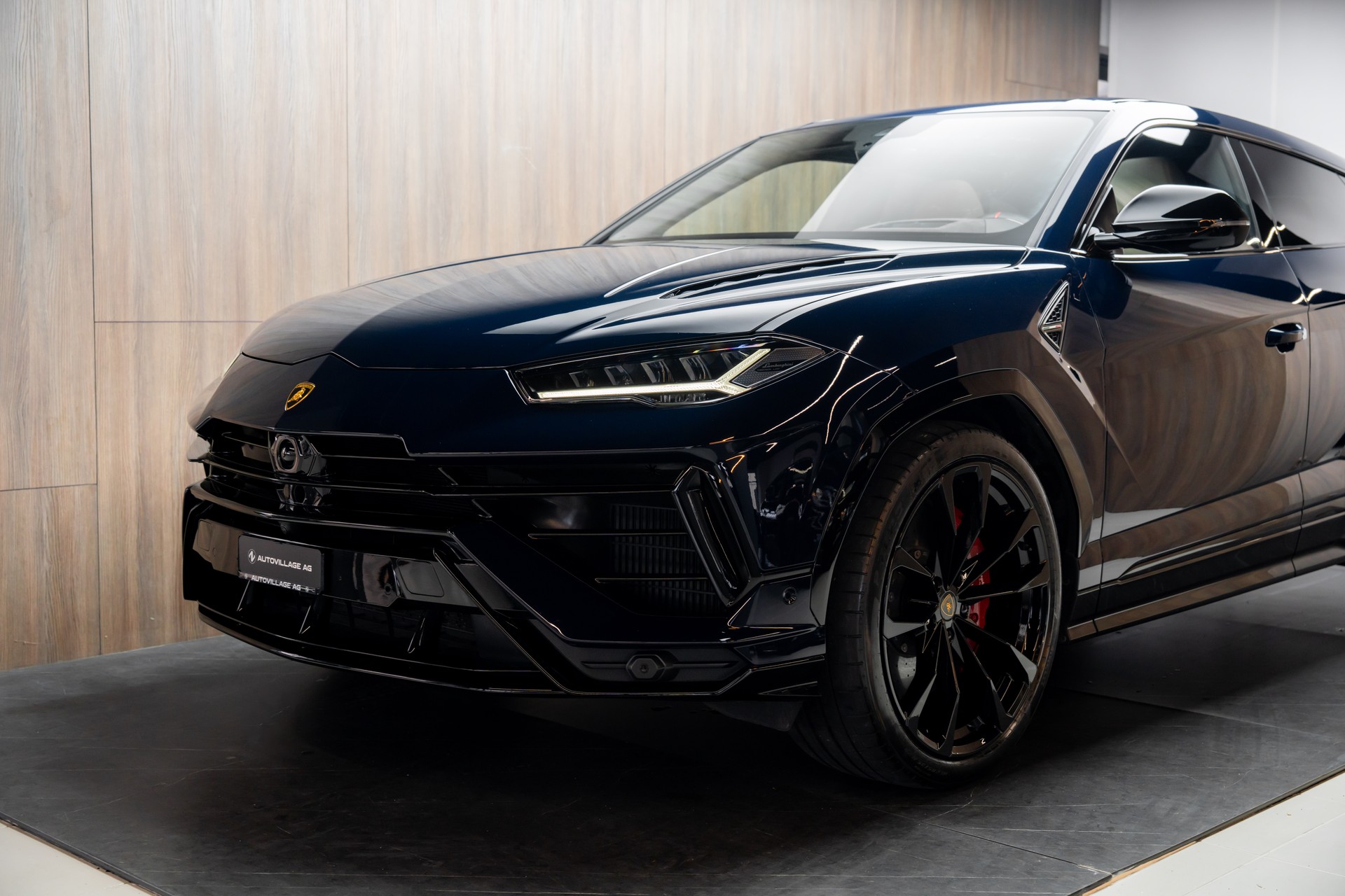 LAMBORGHINI Urus S-image-24
