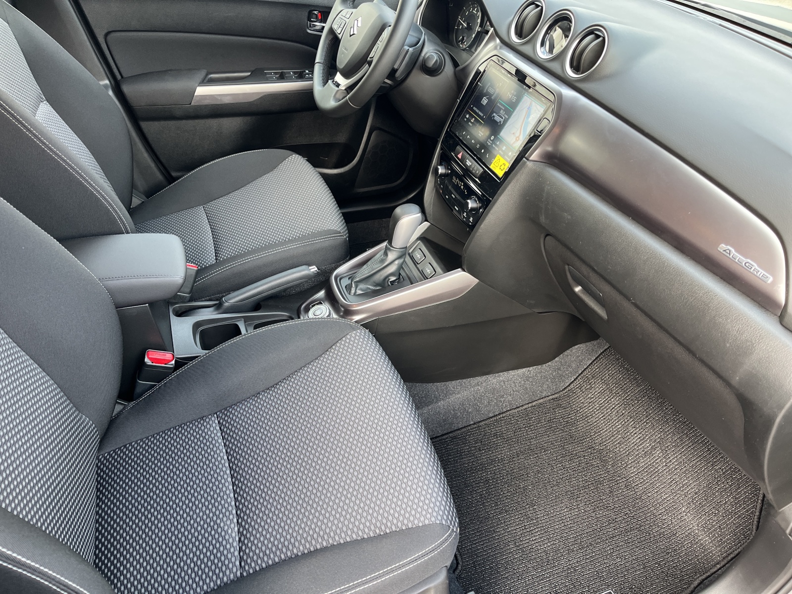SUZUKI Vitara 1.4 T Compact+ Hybrid 4x4-image-13