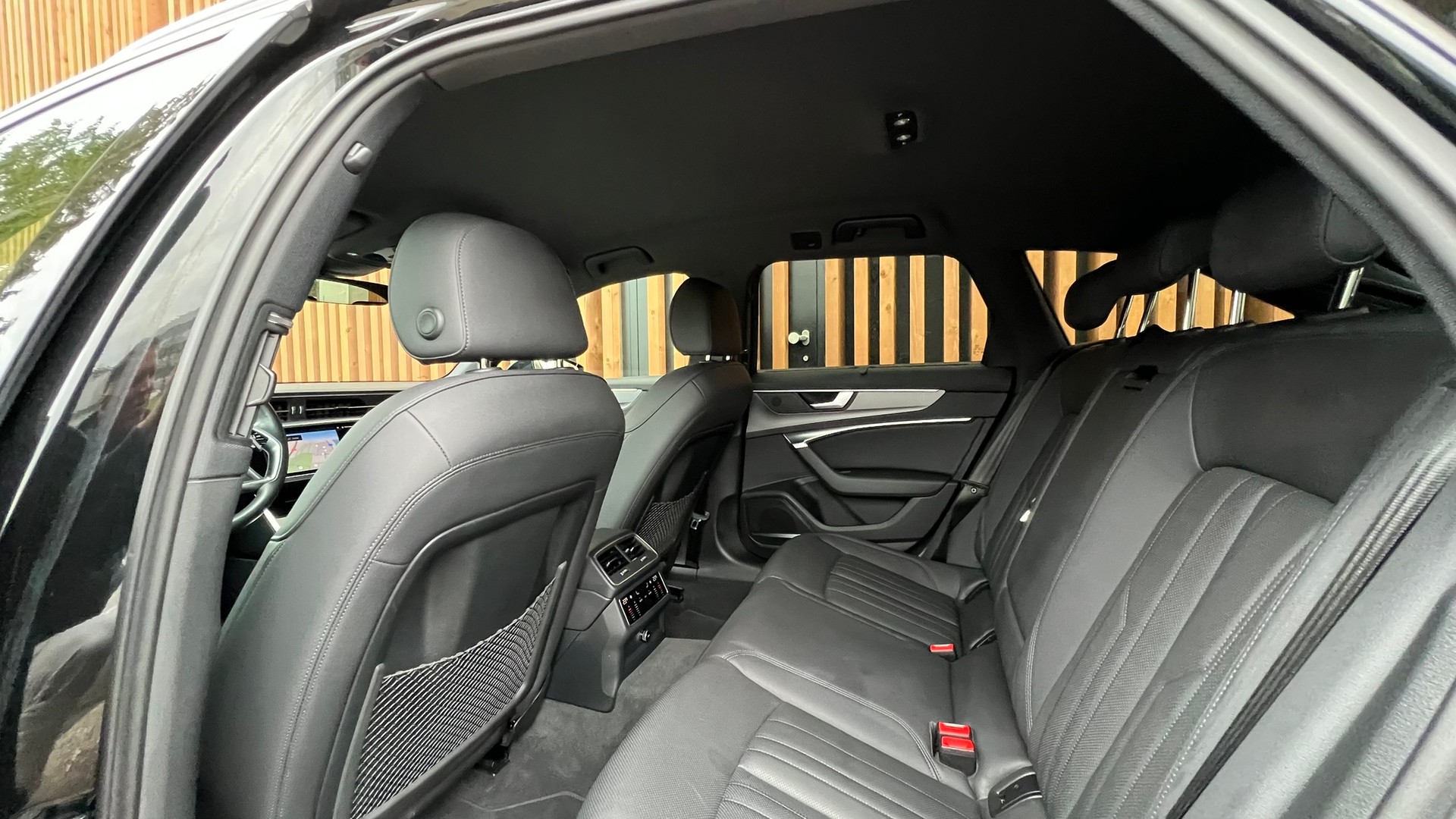 AUDI A6 AVANT 45 TDI S-LINE SPORT QUATTRO TIPTRONIC l 245 PS-image-27