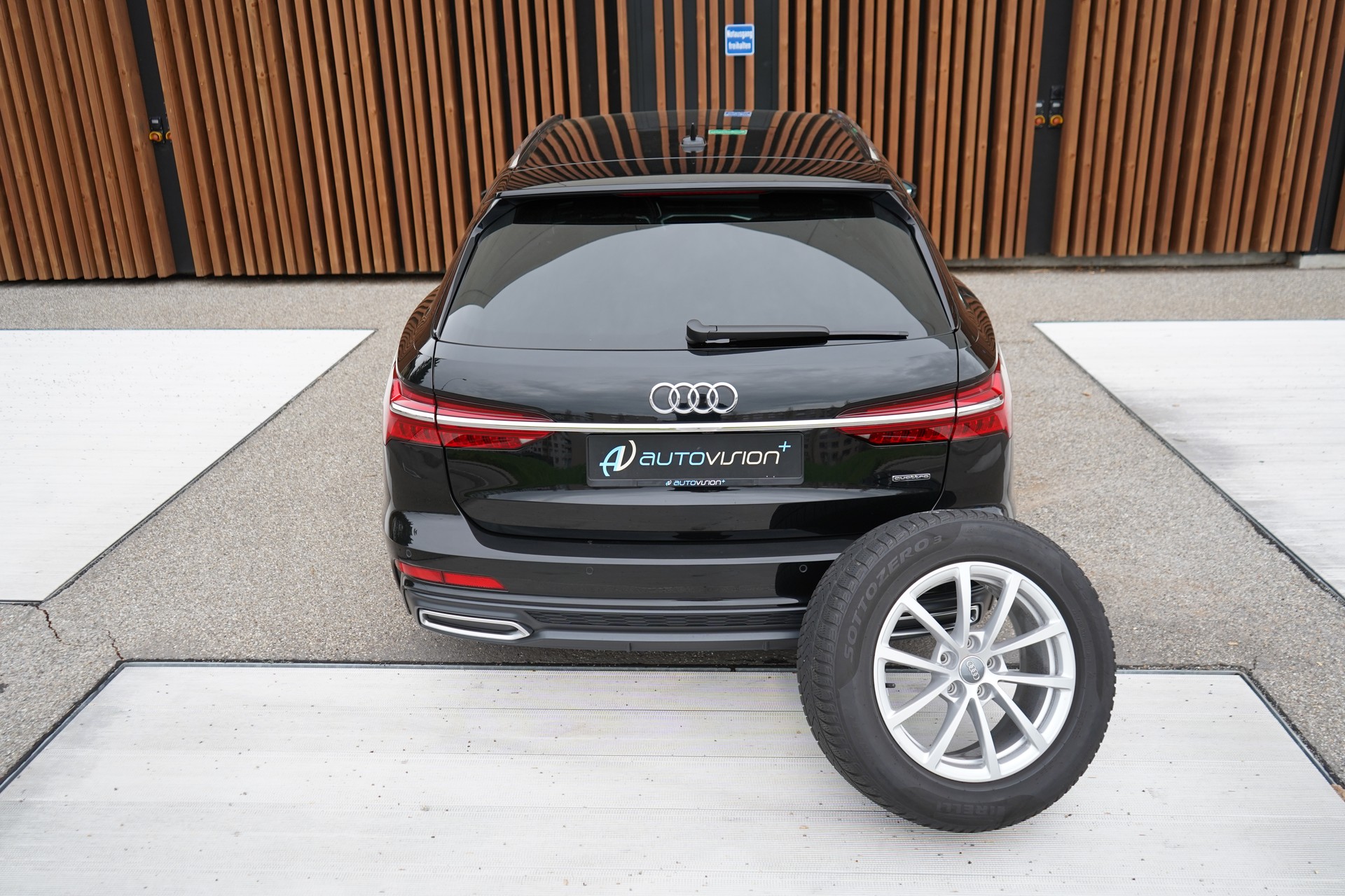 AUDI A6 AVANT 45 TDI S-LINE SPORT QUATTRO TIPTRONIC l 245 PS-image-16