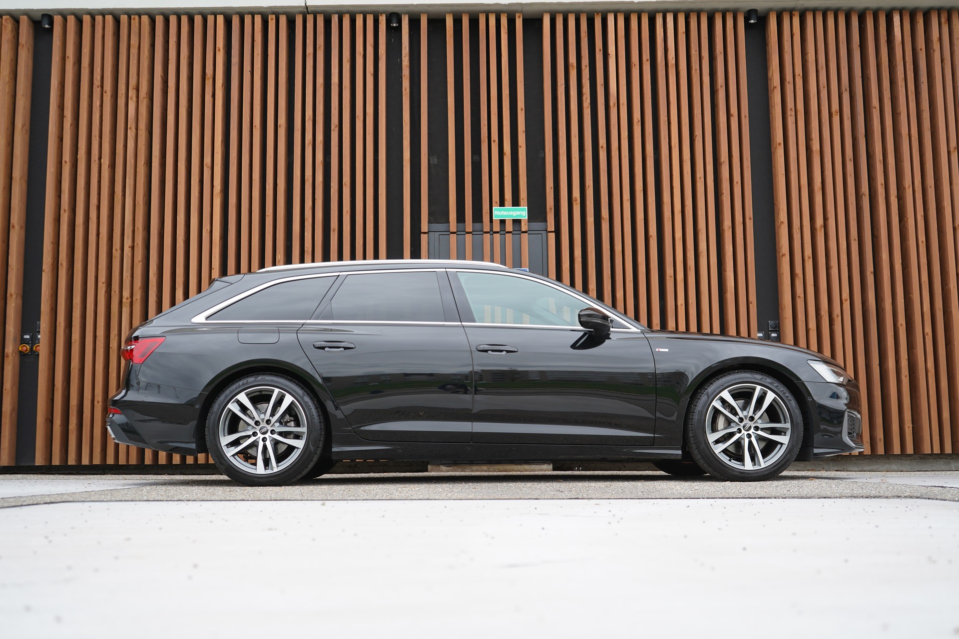 AUDI A6 AVANT 45 TDI S-LINE SPORT QUATTRO TIPTRONIC l 245 PS-image-0