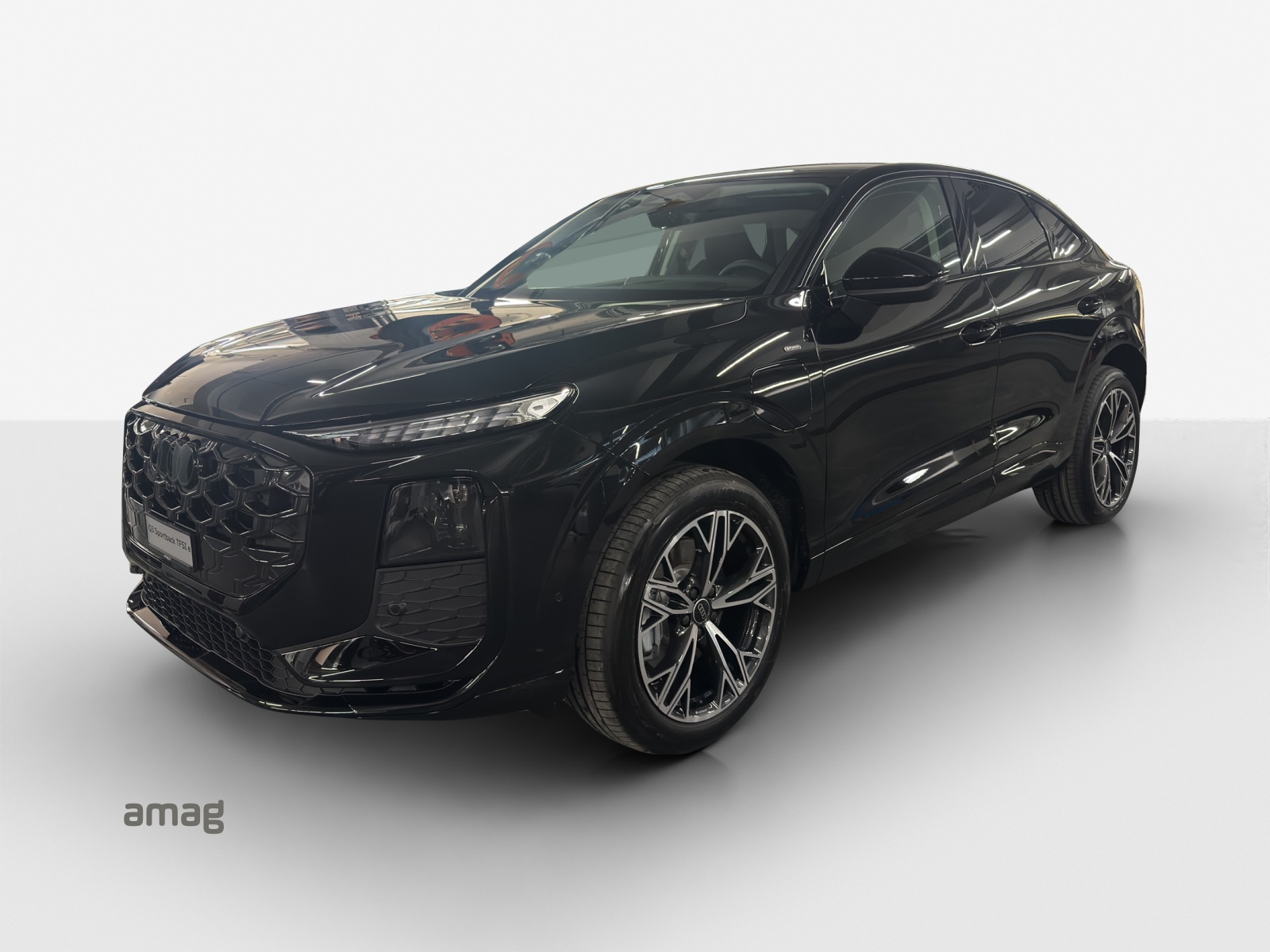 AUDI Q3 Sportback e-hybrid 200 kW S tronig-image-0