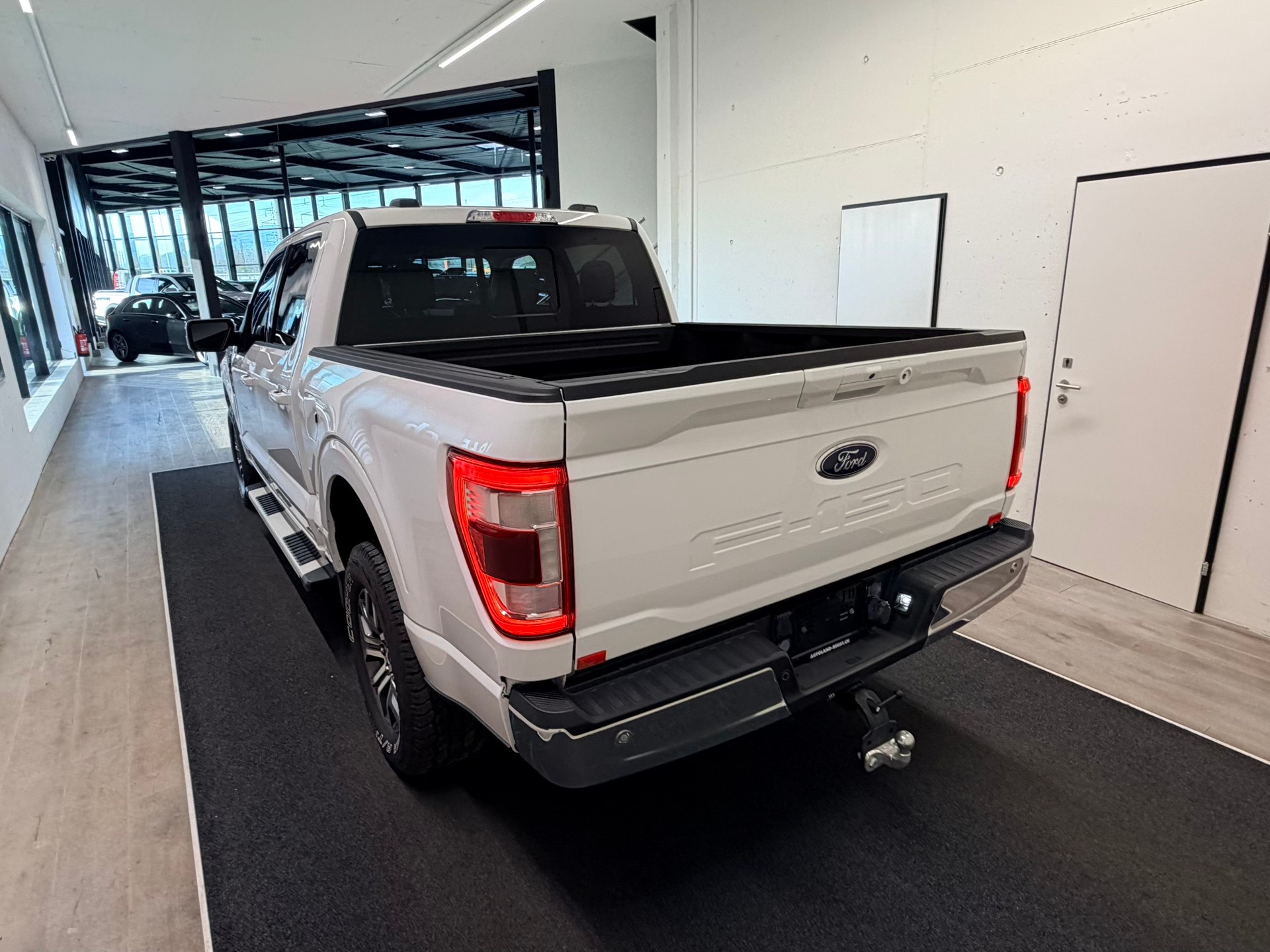 FORD F 150 Lariat 3.0 Diesel-image-9
