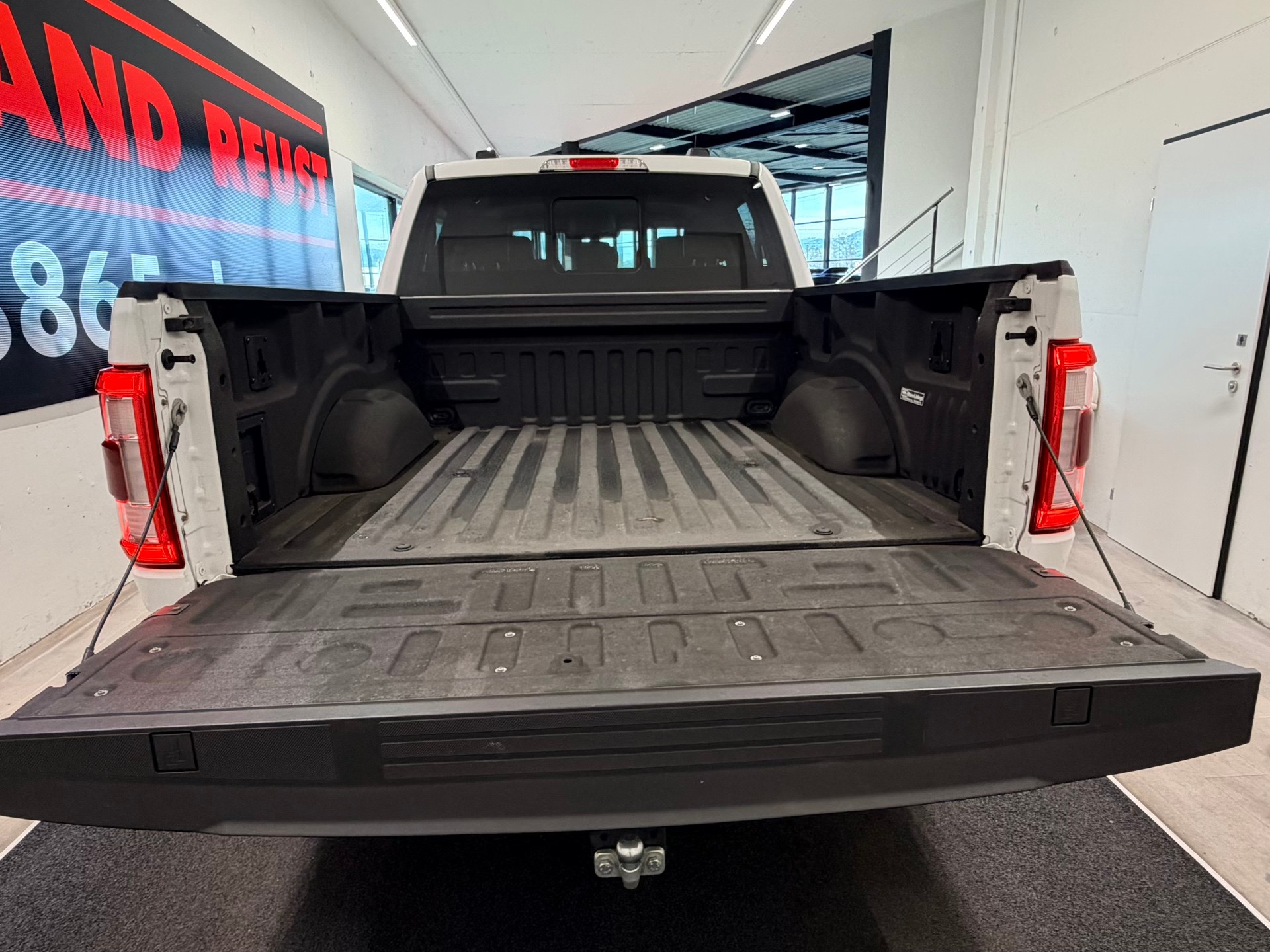 FORD F 150 Lariat 3.0 Diesel-image-10