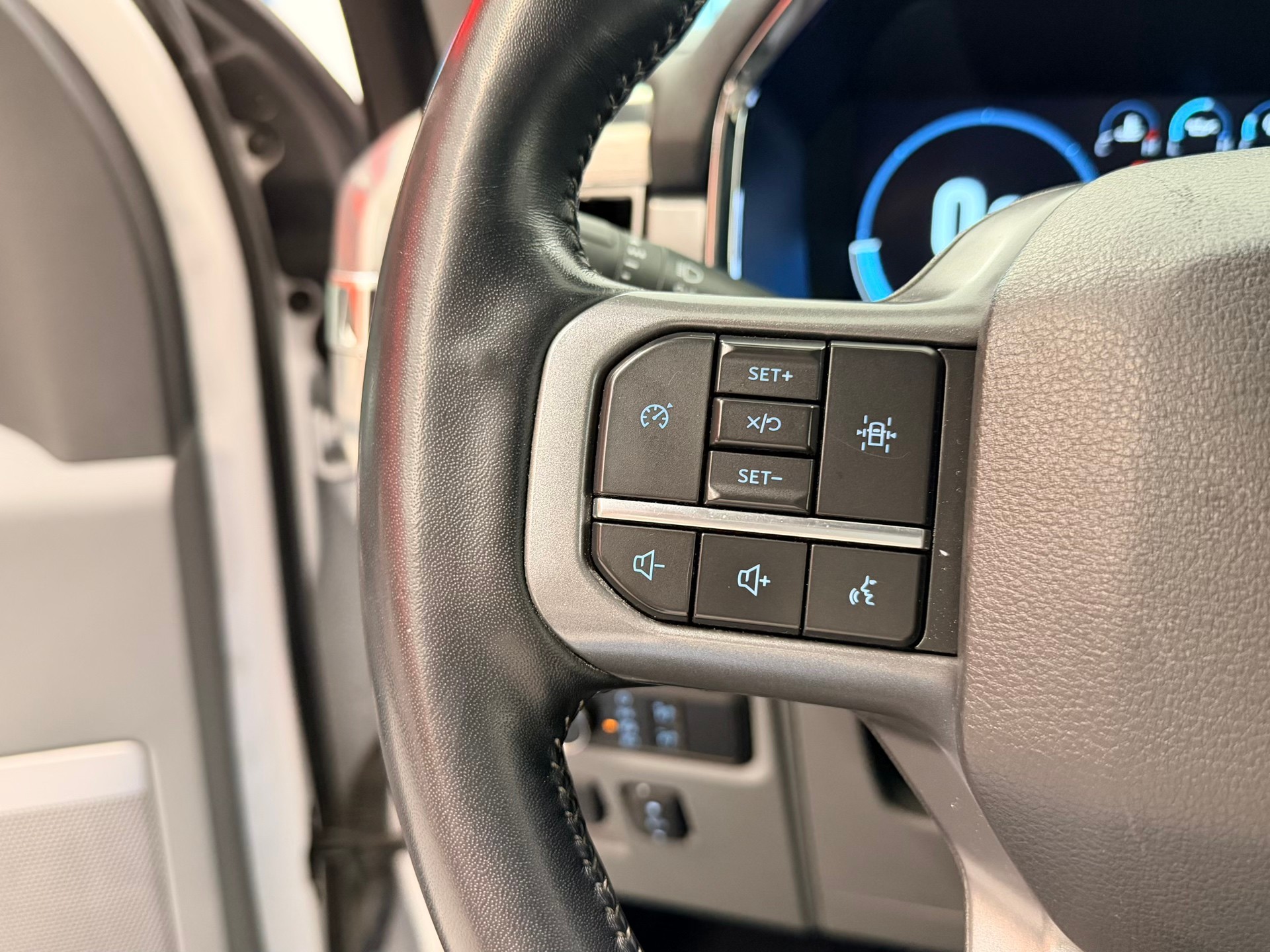FORD F 150 Lariat 3.0 Diesel-image-26