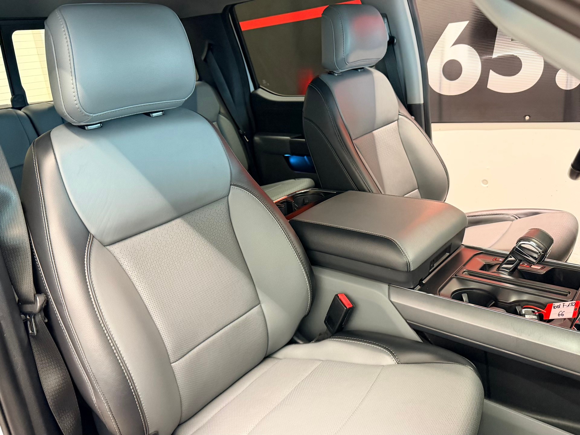 FORD F 150 Lariat 3.0 Diesel-image-23