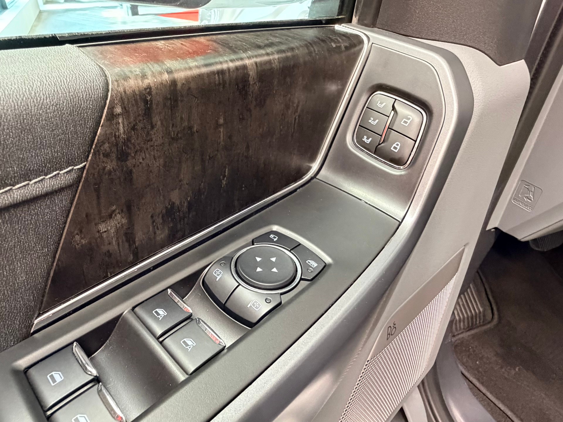 FORD F 150 Lariat 3.0 Diesel-image-13