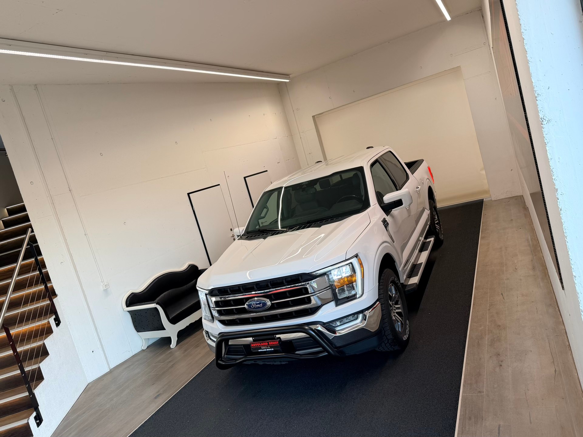 FORD F 150 Lariat 3.0 Diesel-showroom-element-3