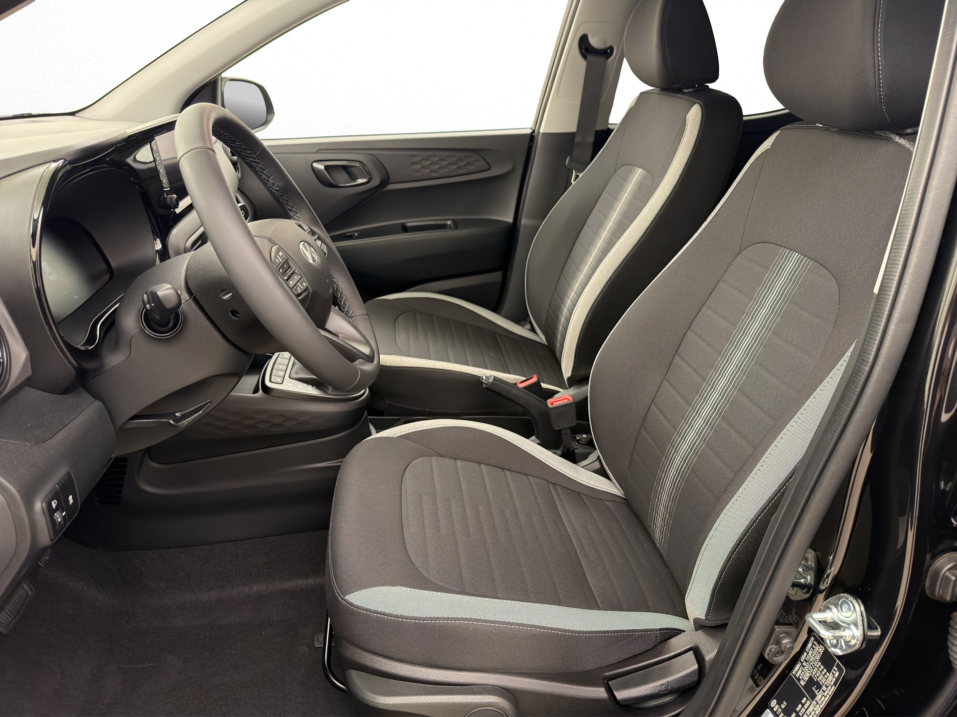 HYUNDAI i10 1.2 Amplia-image-3
