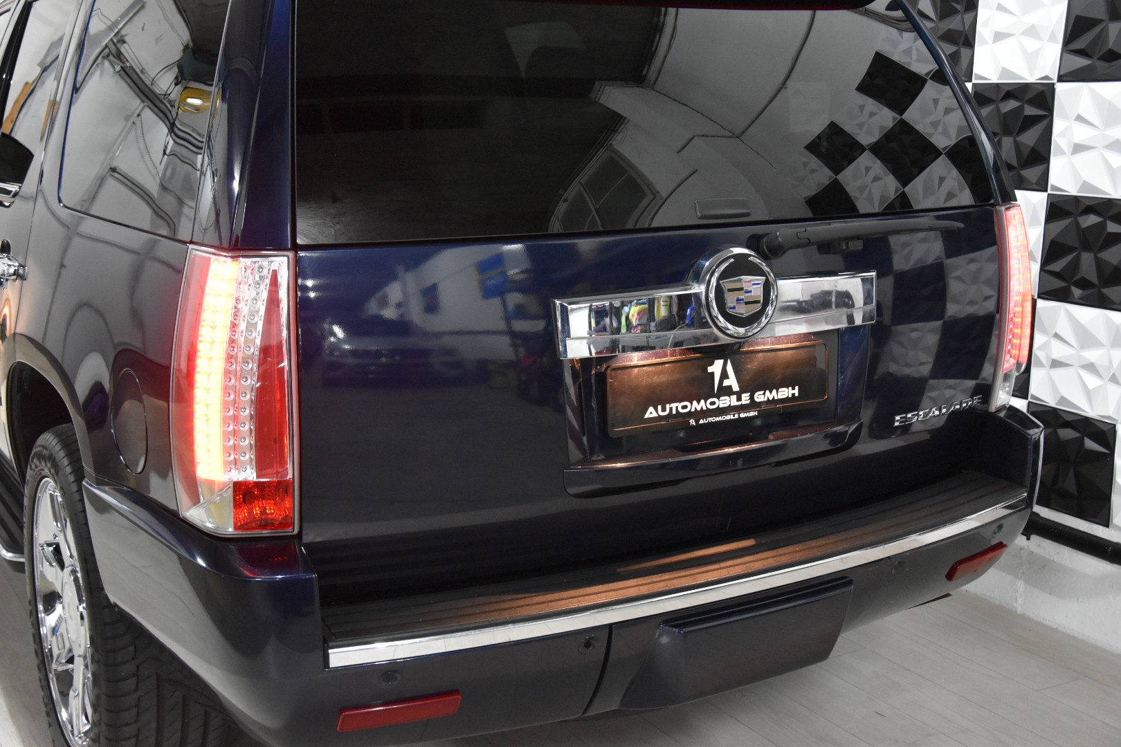 CADILLAC Escalade 6.2 Sport Luxury-image-5
