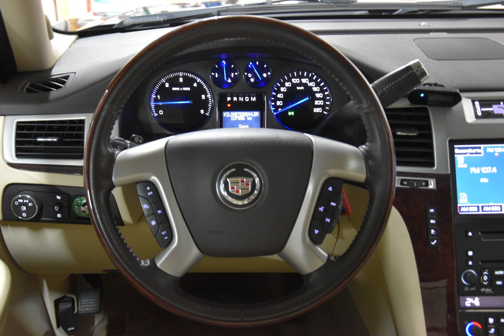CADILLAC Escalade 6.2 Sport Luxury-image-8