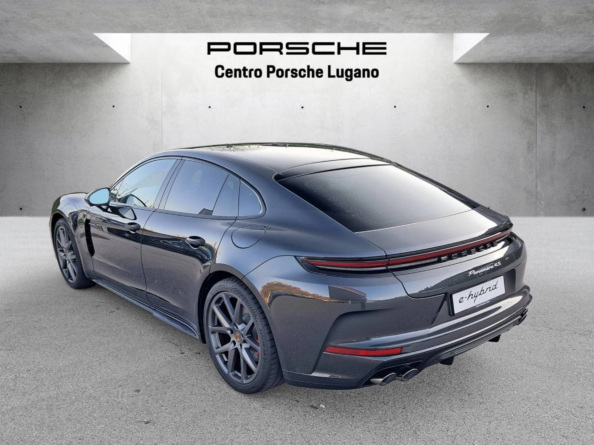 PORSCHE Panamera 4S E-Hybrid-image-6