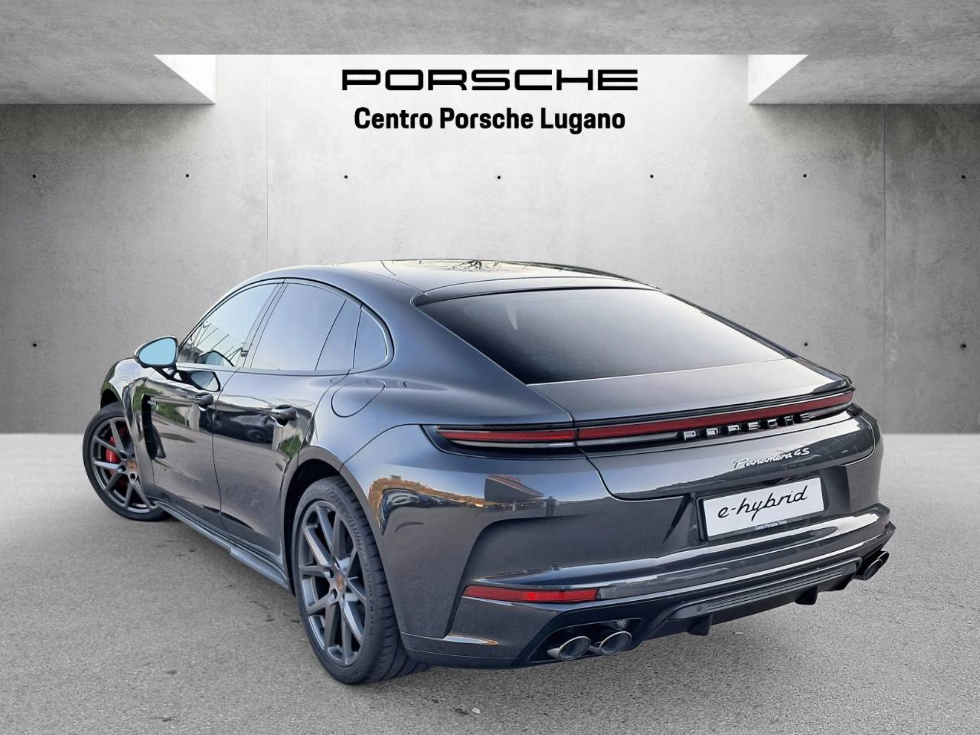 PORSCHE Panamera 4S E-Hybrid-image-2