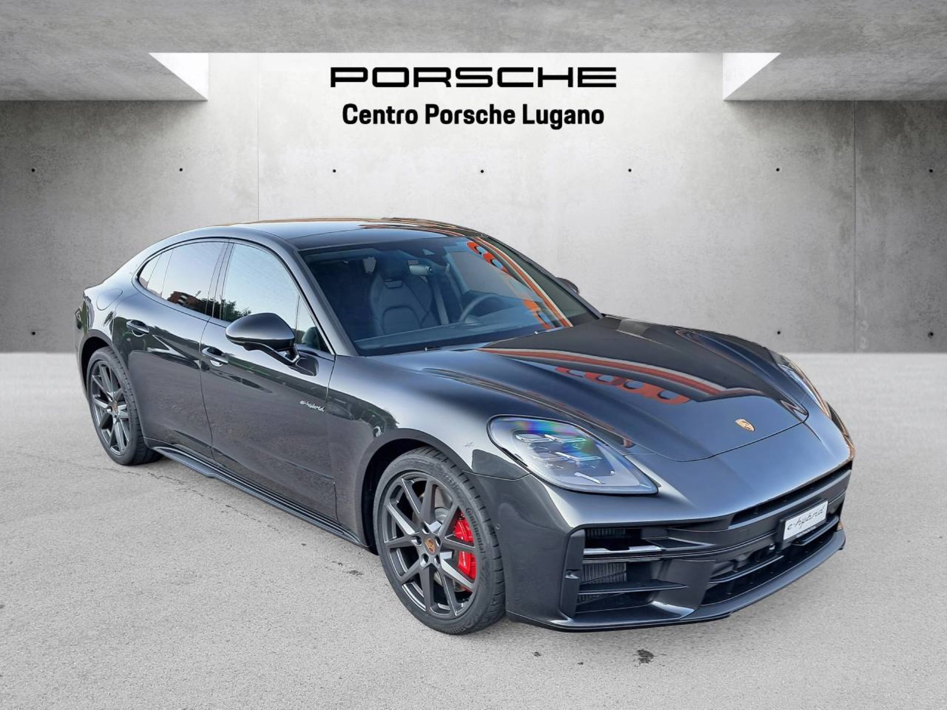 PORSCHE Panamera 4S E-Hybrid-image-5