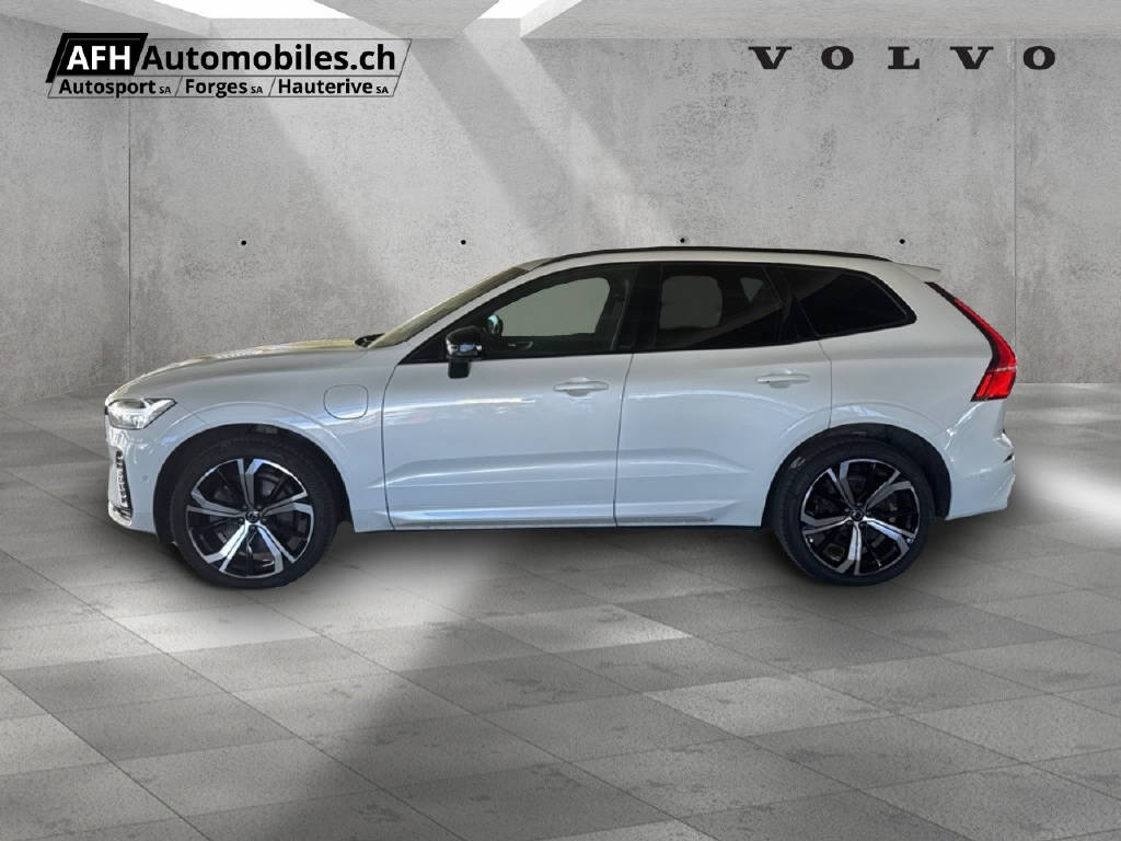 VOLVO XC60 2.0 T6 TE Ultimate Dark eAWD-showroom-element-1