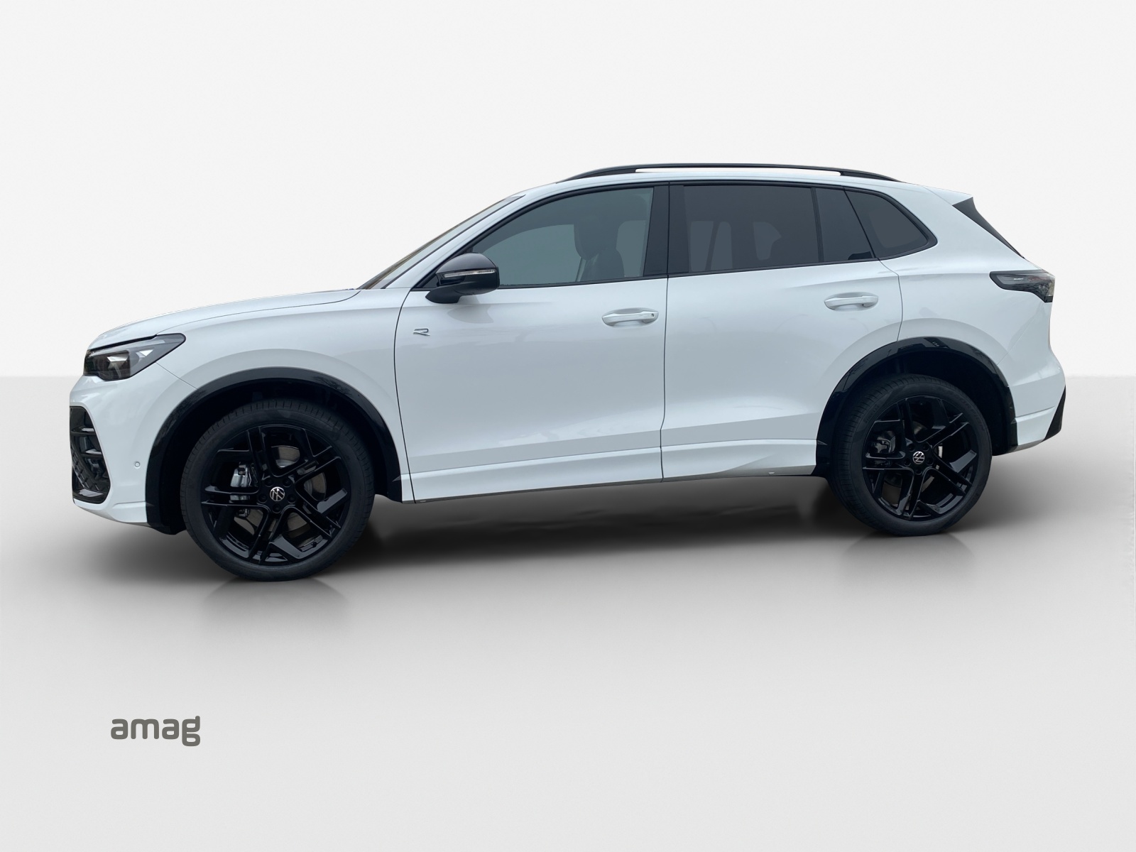 VW Tiguan 2.0 TSI DSG R-Line 4Motion-image-1