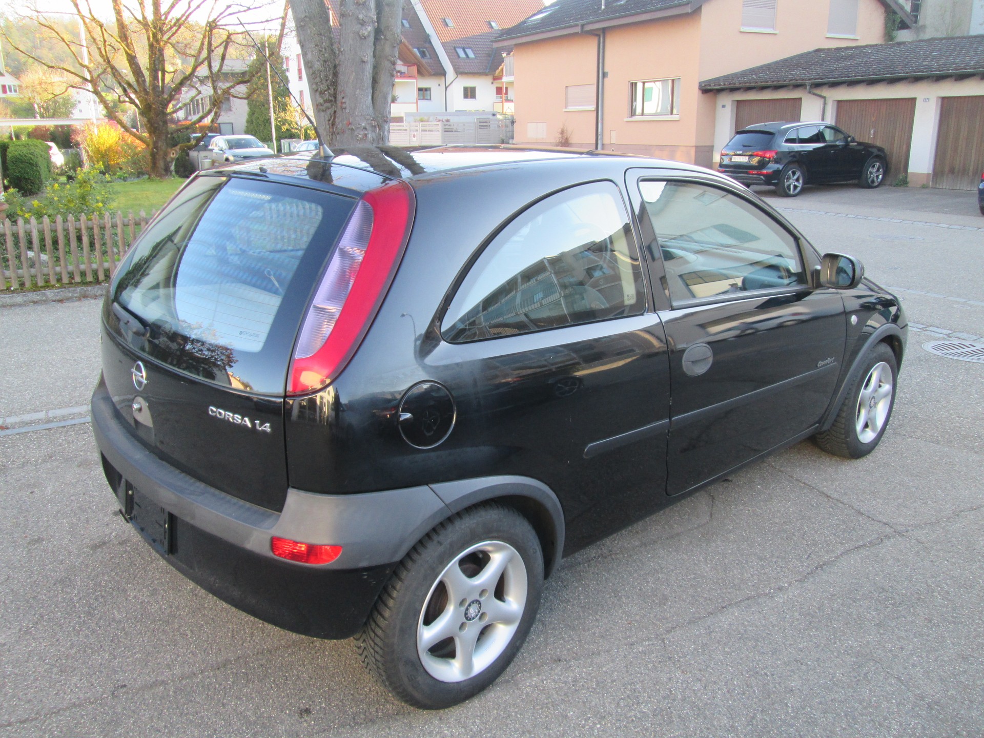 OPEL Corsa 1.4 16V Comfort-image-4