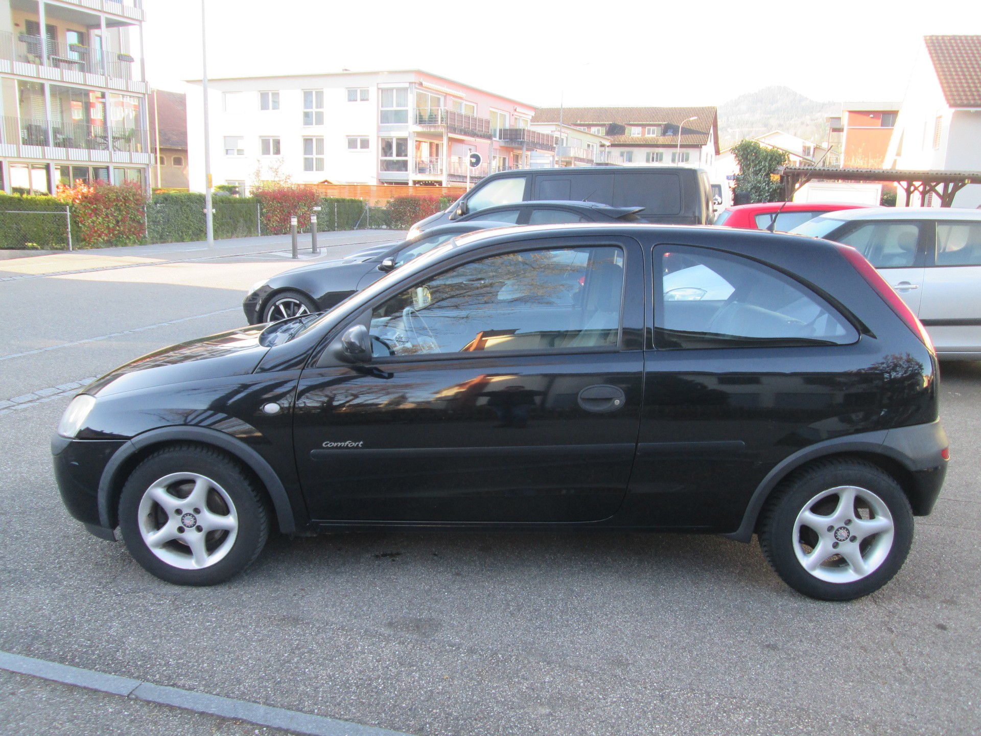 OPEL Corsa 1.4 16V Comfort-image-1