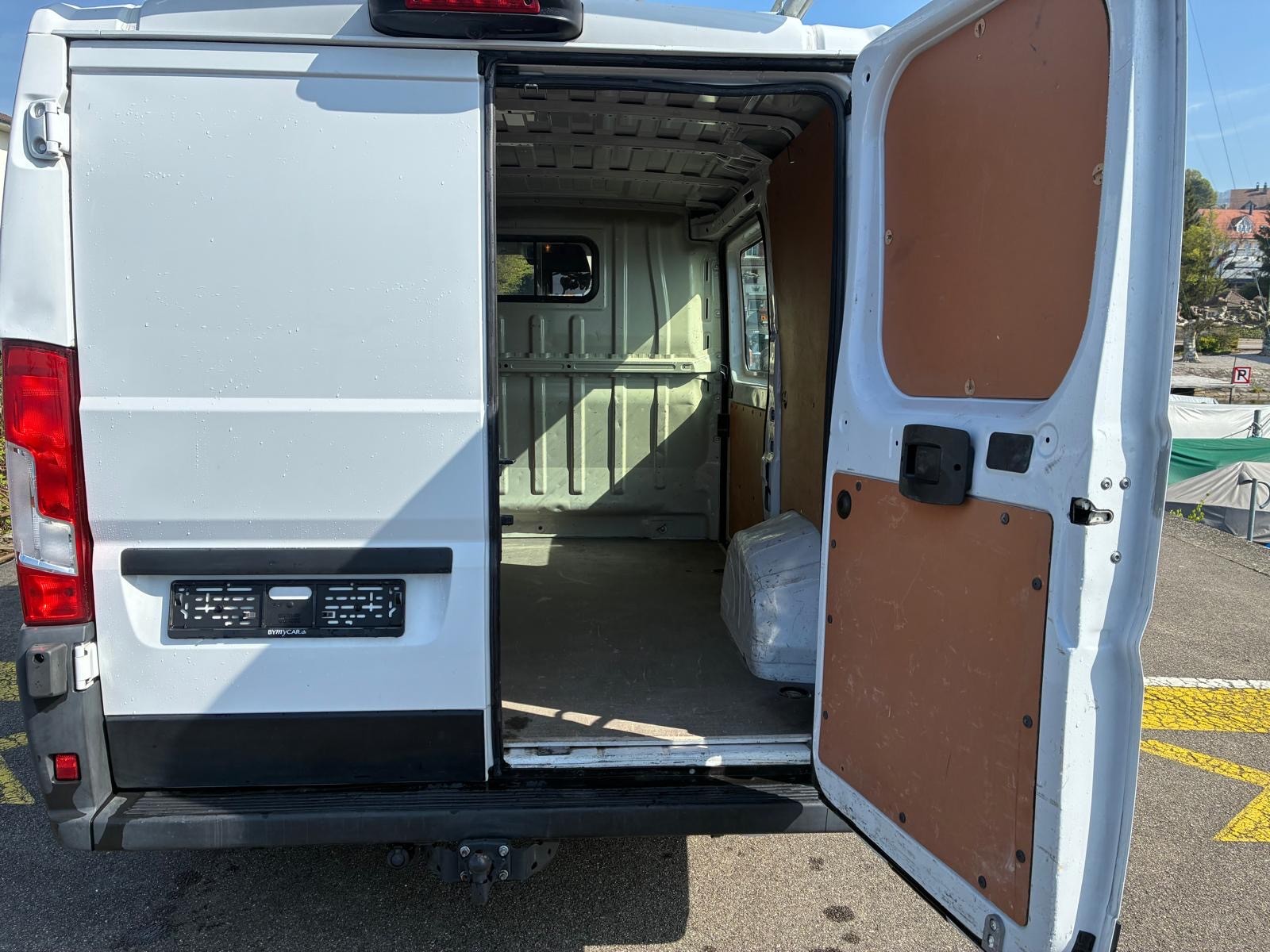 PEUGEOT Boxer 2.2 HDI 333 Premium L1H1-image-7