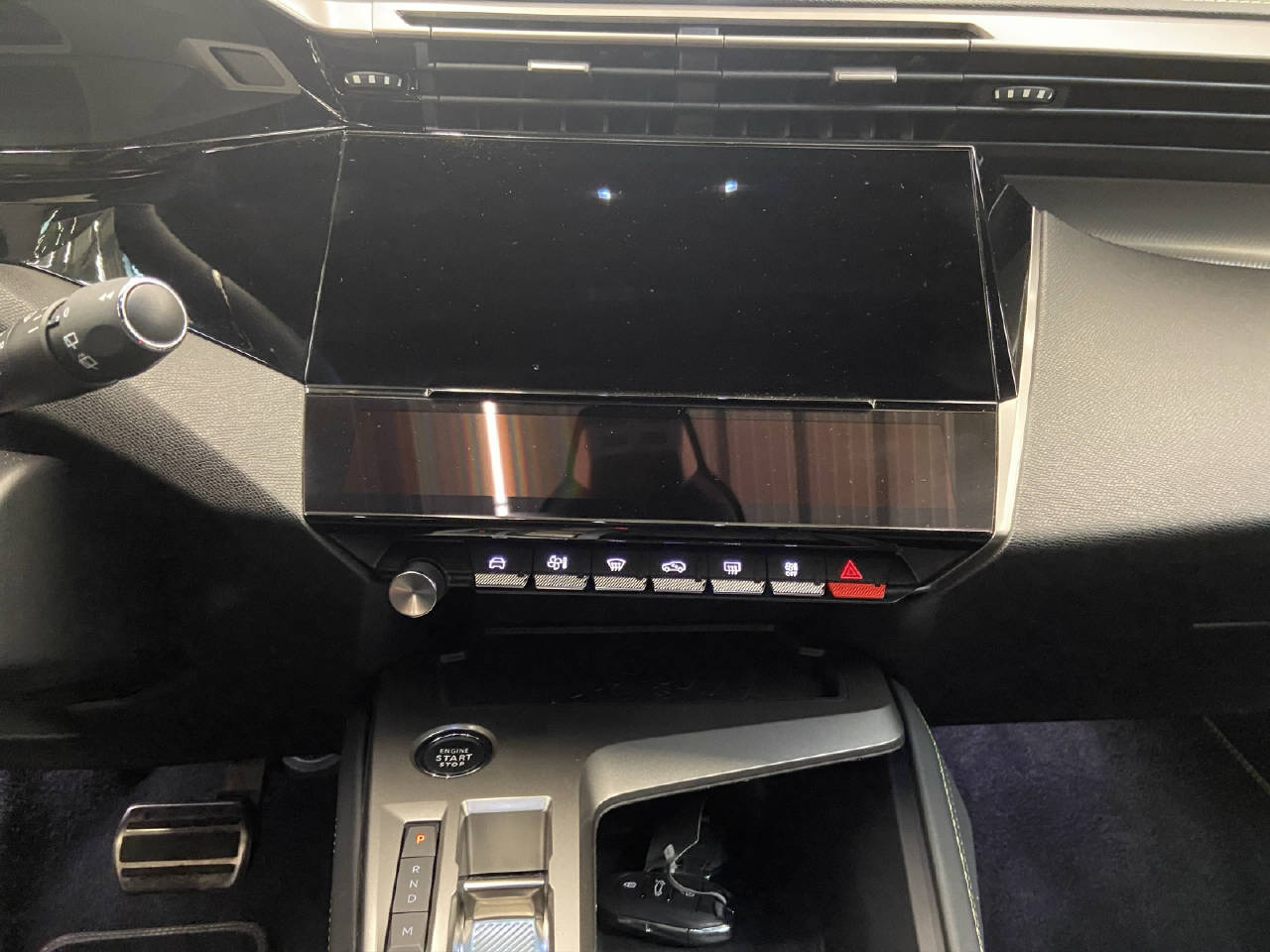 PEUGEOT 308 1.2 Hybrid GT 145-image-7