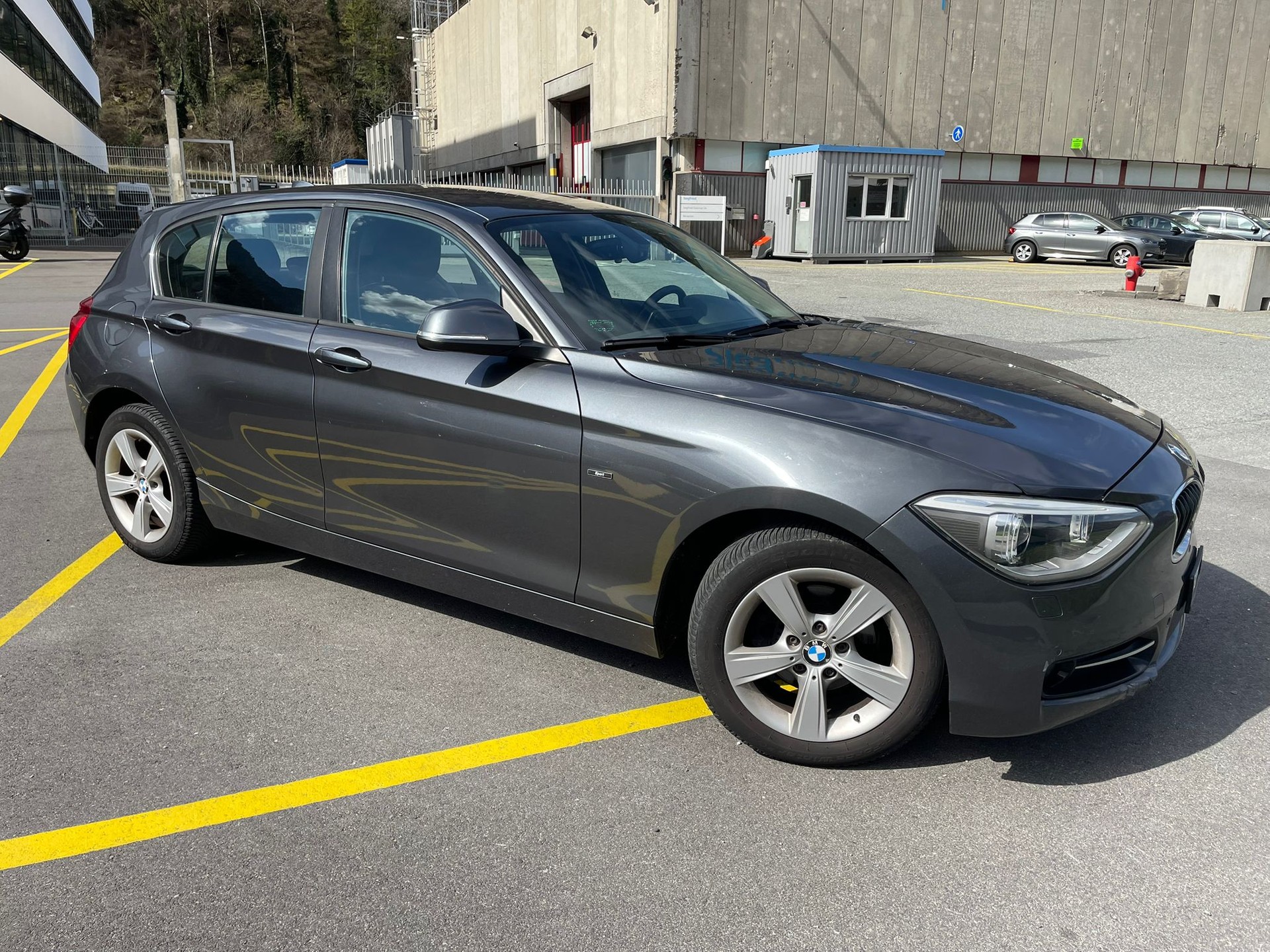 BMW 116i Urban Line-image-0