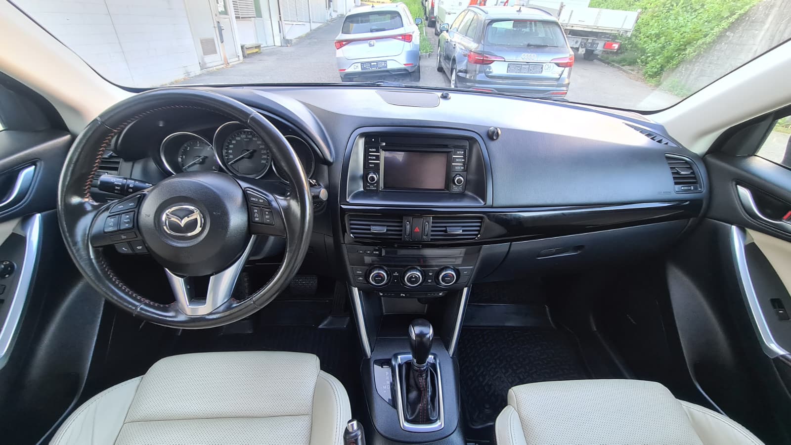 MAZDA CX-5 2.2 D HP Revolution AWD Automatic ** Voll-Leder ** Gr-Navi ** RF-Kamera ** Anh-Kupplung ** Sitzmemory ** LTZ MFK 02.09.2024-image-13
