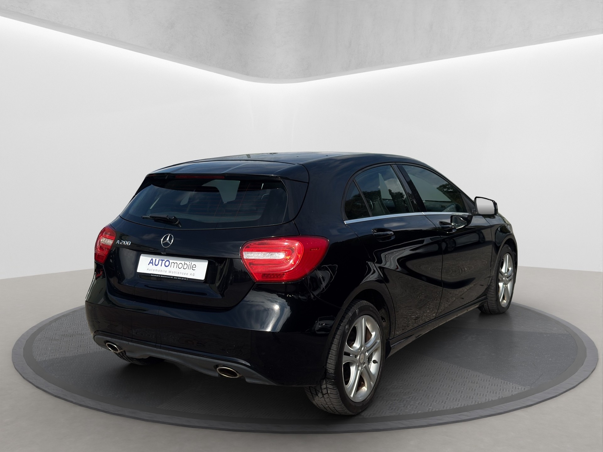 MERCEDES-BENZ A 200 Urban-image-4